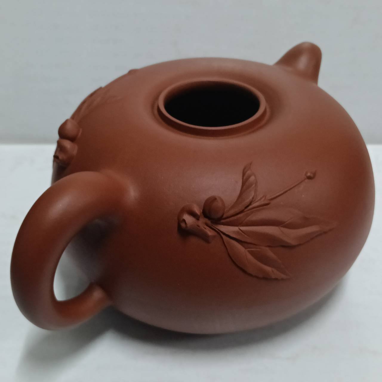 小石刻，紫砂花瓶，高14.8釐米小石」是任小松的藝名或者筆名、號等，任