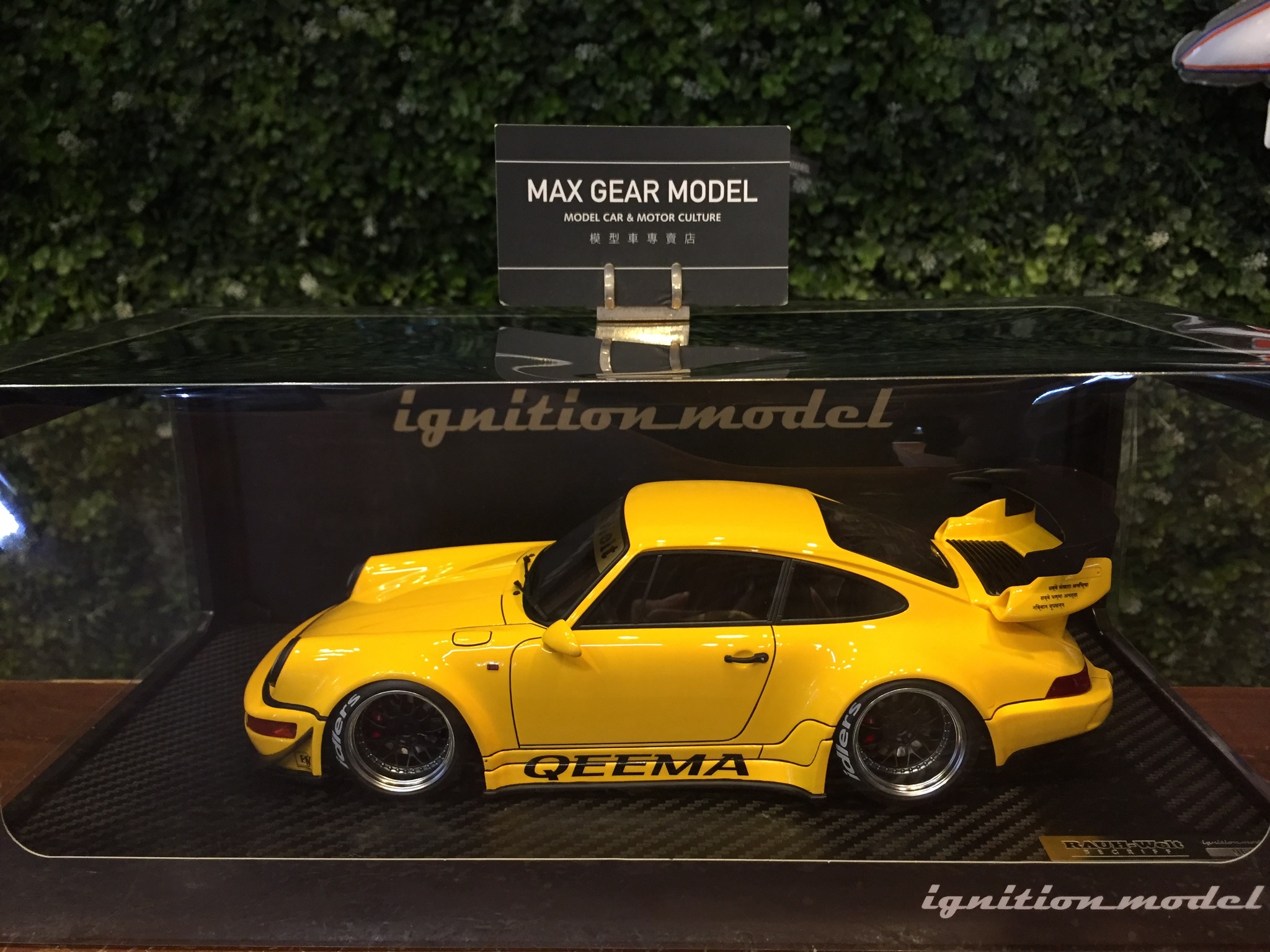 Ignition Model 新到貨New Arrivals! 1/18 RWB Porsche 911 964 Yellow