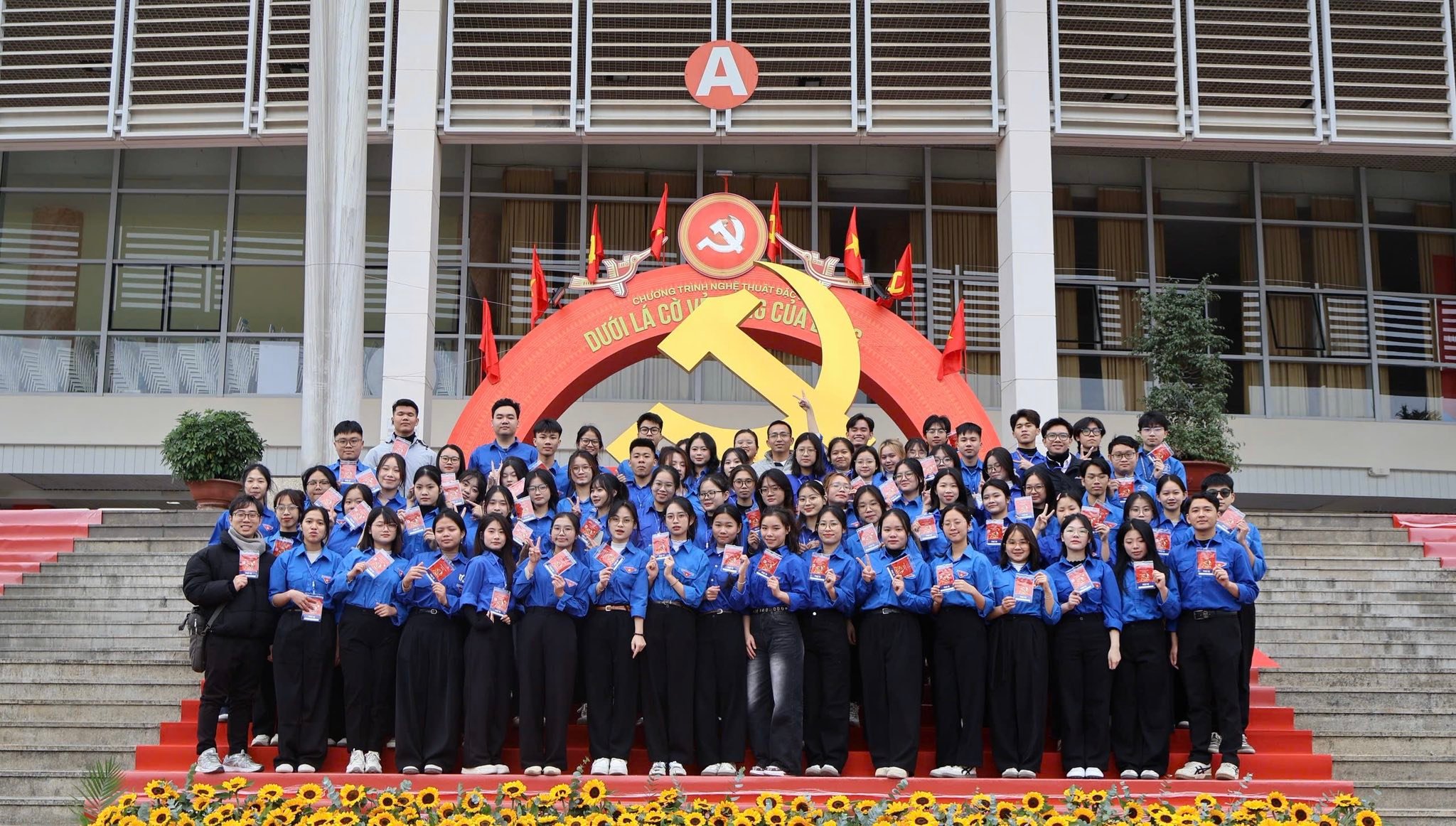 LỰC LƯỢNG TÌNH NGUYỆN VIÊN HUMG... - Đoàn Thanh niên HUMG | Facebook