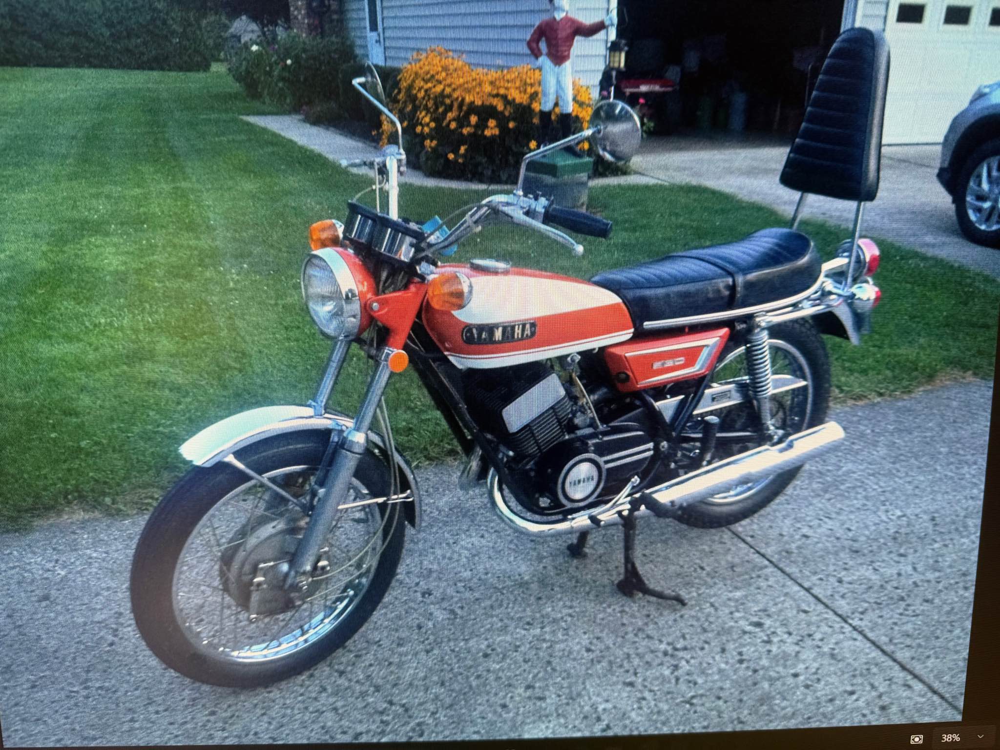 Vintage 1971 Yamaha R5 350 cc 2 stroke motorcycle, 11,261 original
