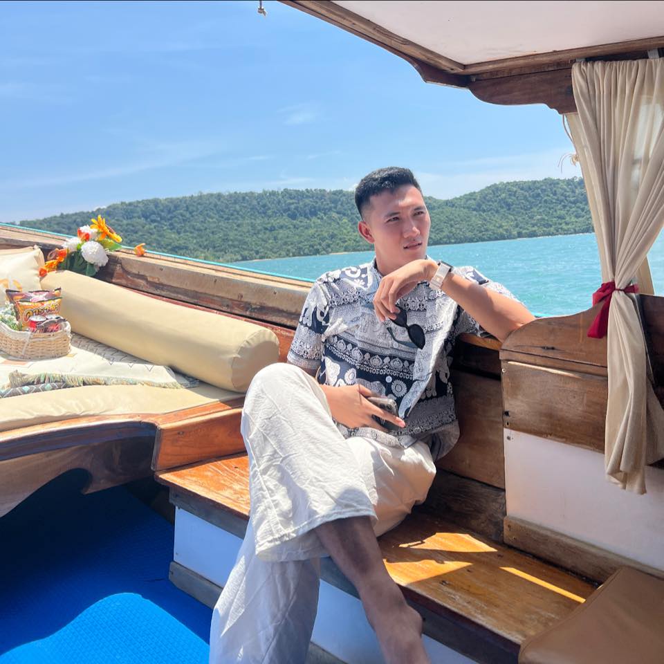 Boss Naruebodin - 𝓣𝓱𝓮 𝔀𝓮𝓮𝓴𝓷𝓭 🔥 | Facebook