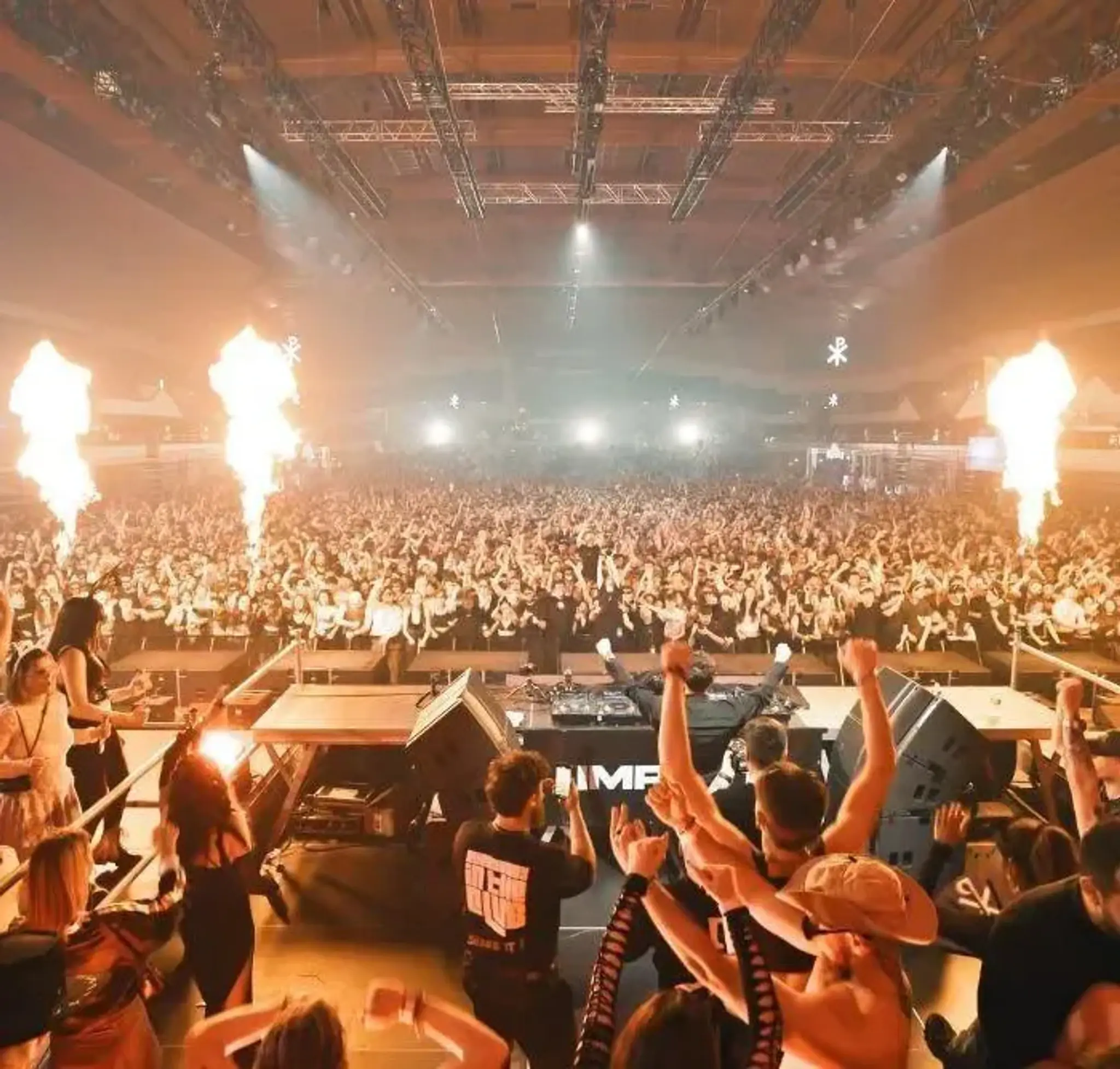 Le - Pour Halloween, une rave techno de 48 heures dans la salle Antarès ...