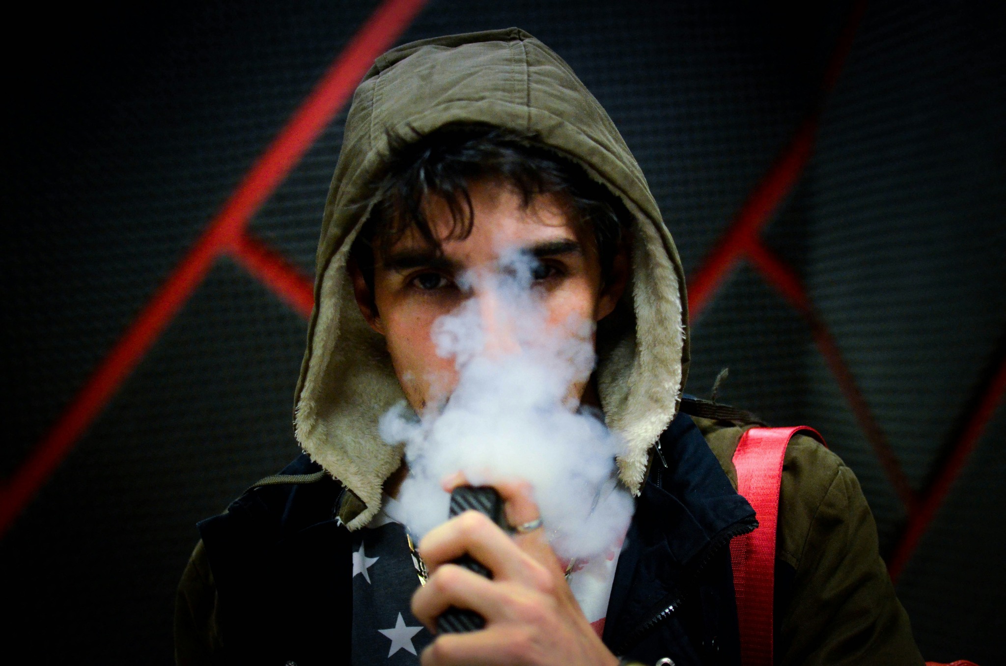 Doctors in Spain are warning of a worrying rise in teenage vaping ahead of  World No Tobacco Day on Sunday May 31, with health experts calling for  stricter controls on e-cigarettes and