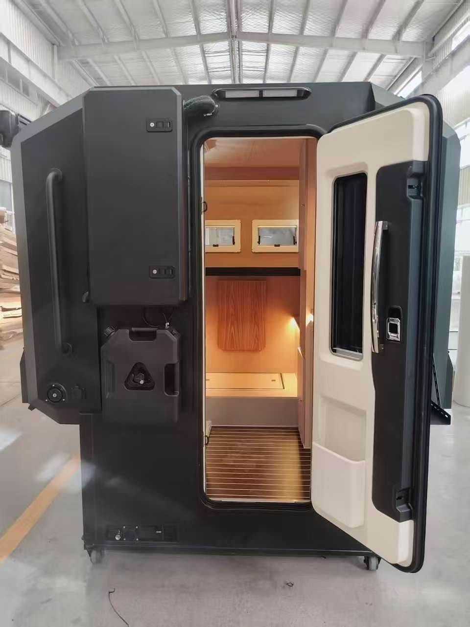 Hard shell camper.built tough ,travel smart .demo coming in March ...