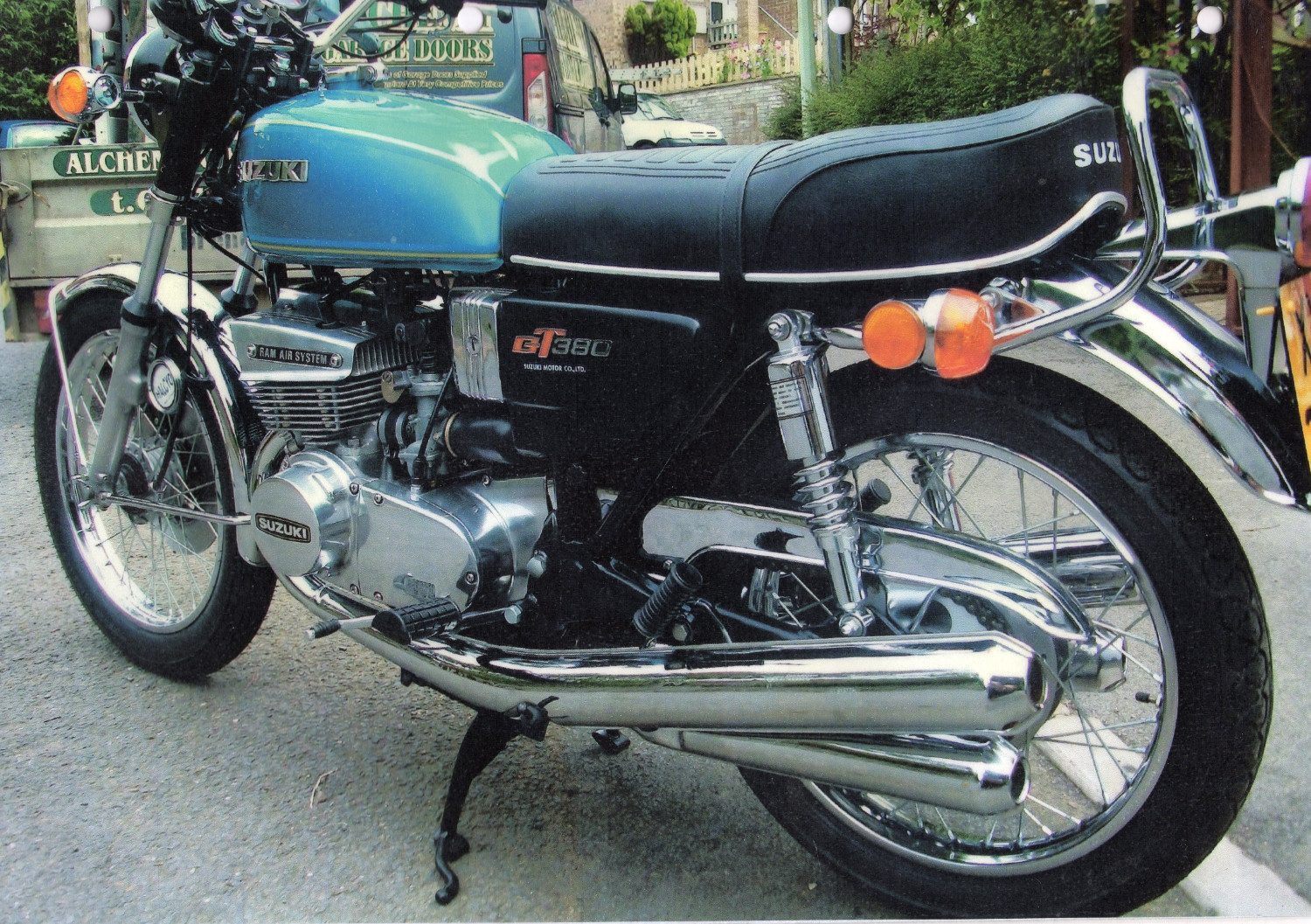 My 1977 Suzuki GT380 - Three Cylinder Two Stroke 371cc (Japan)