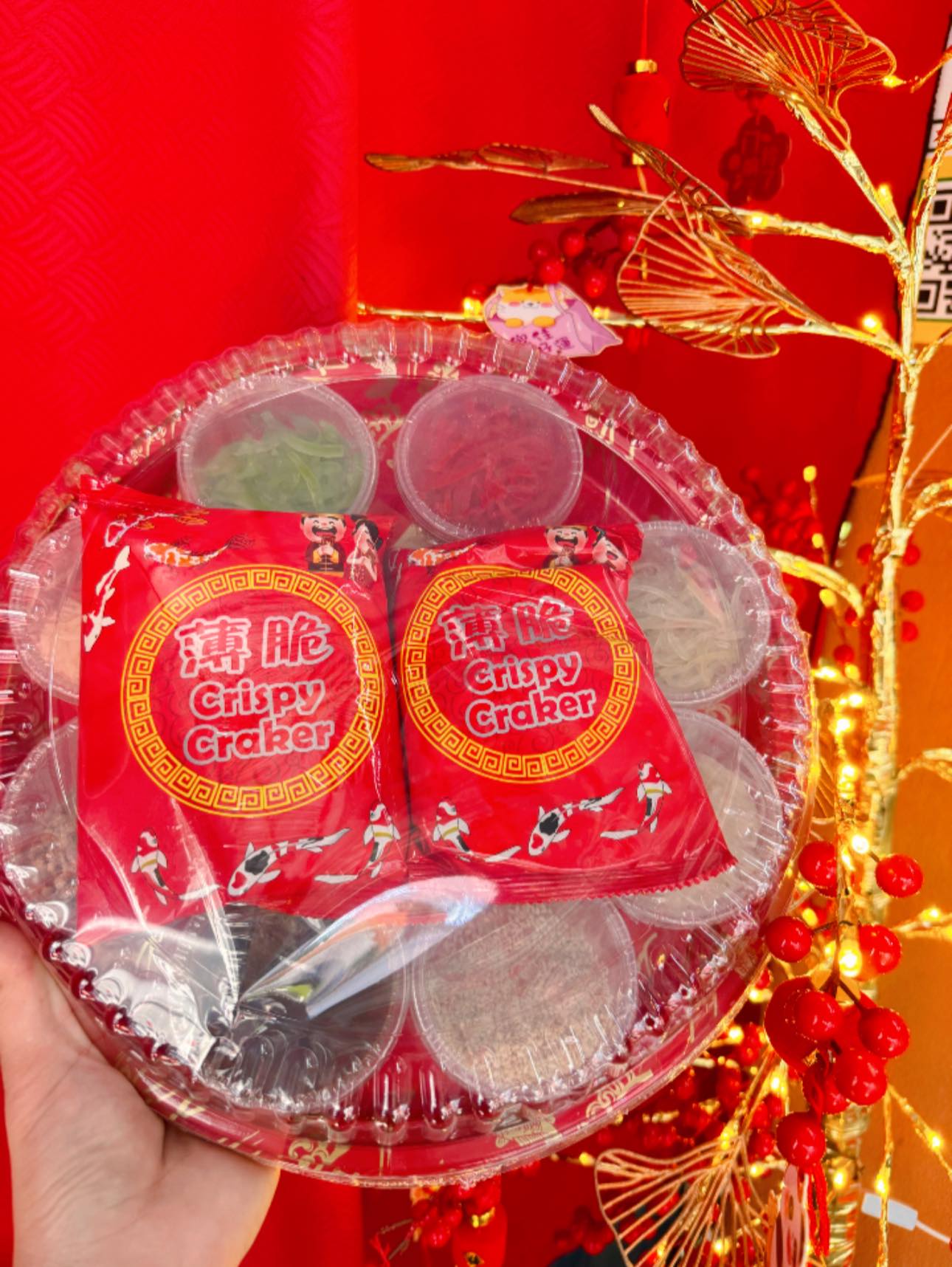 388茶餐室 - 🧧 鸿运捞生开卖啦！ 捞起！捞起！越捞越旺 💰 ️ 配料齐全 ️ 薄脆香脆 ️ 适合一家大小... | Facebook