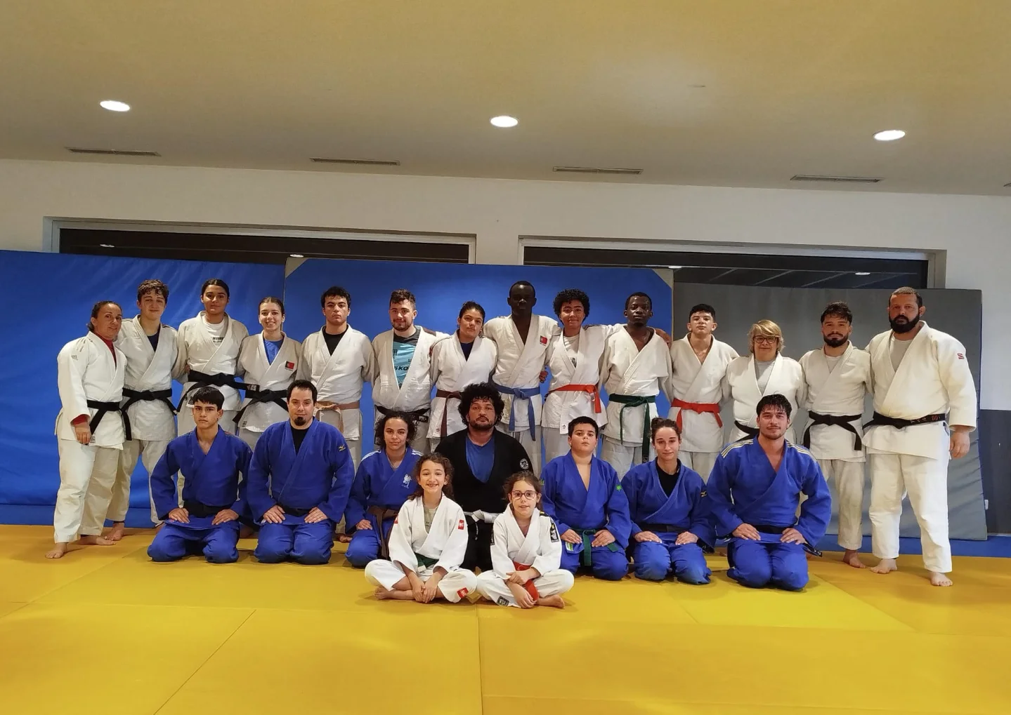 escola-judo-ana-hormigo-added-a-escola-judo-ana-hormigo