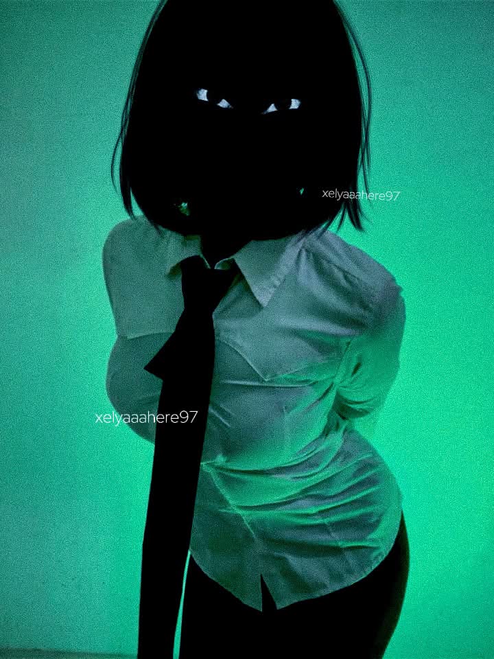 green dress rock paper scissors Hi sweetie...wanna play and ?? 🩷🩷 . . . . #cosplay SPECIAL ORDER ONLY