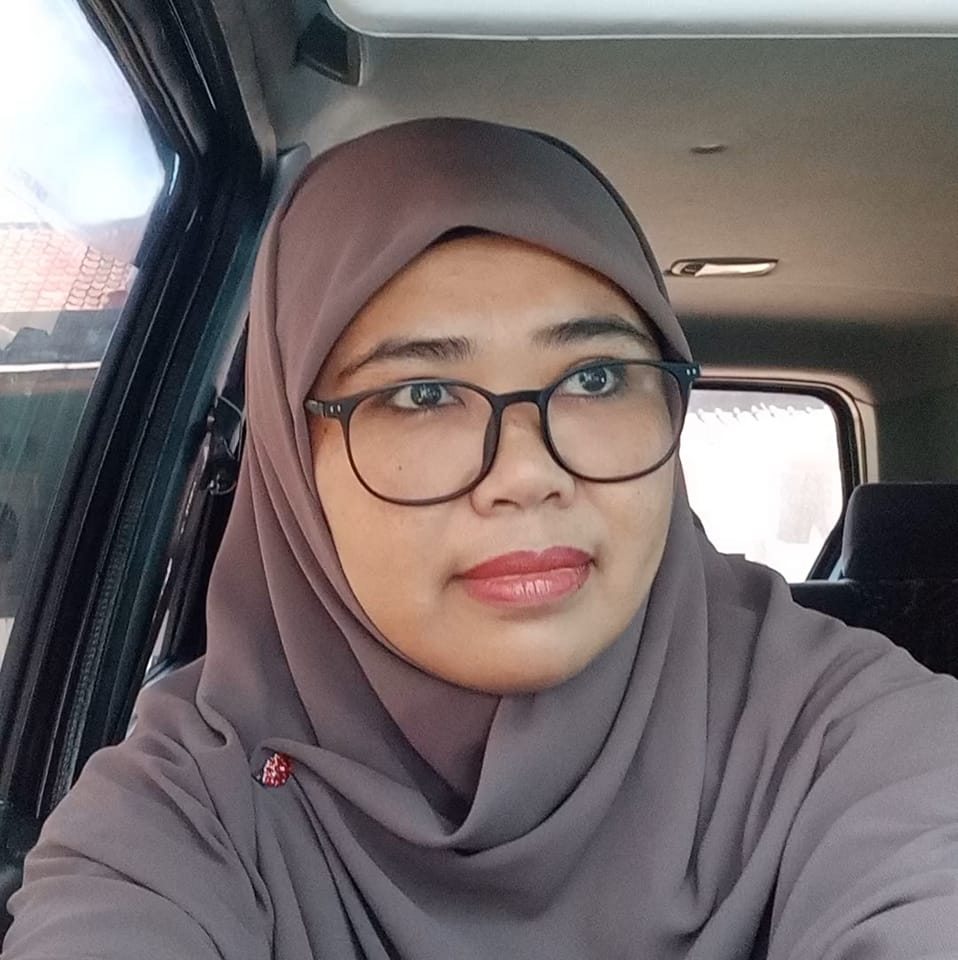 Ini di tawarin leunca lagi ama tetanggaku di depan rumah, aku bilang ...