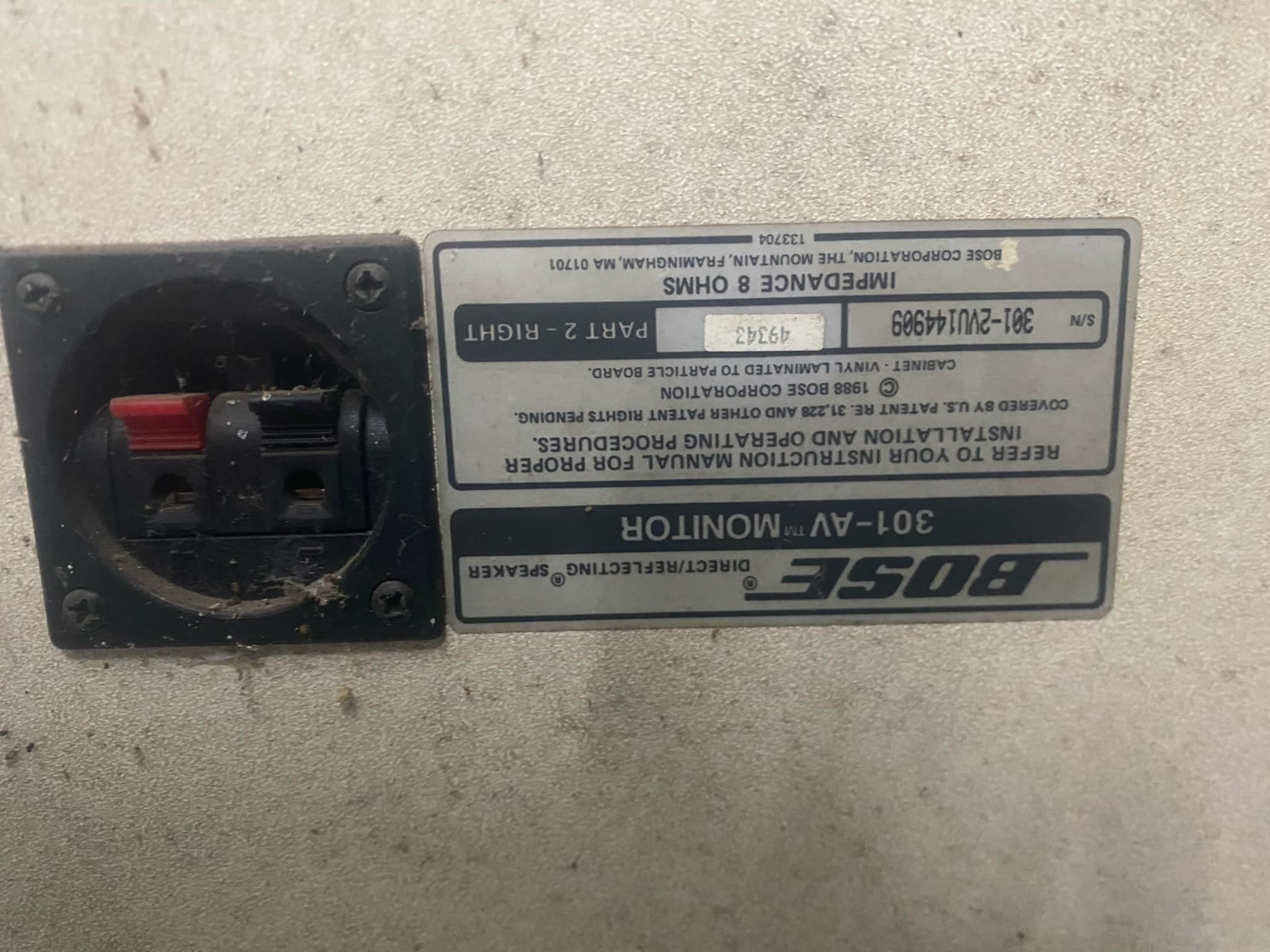 BOSE301-AVtm MONITOR 悲惨