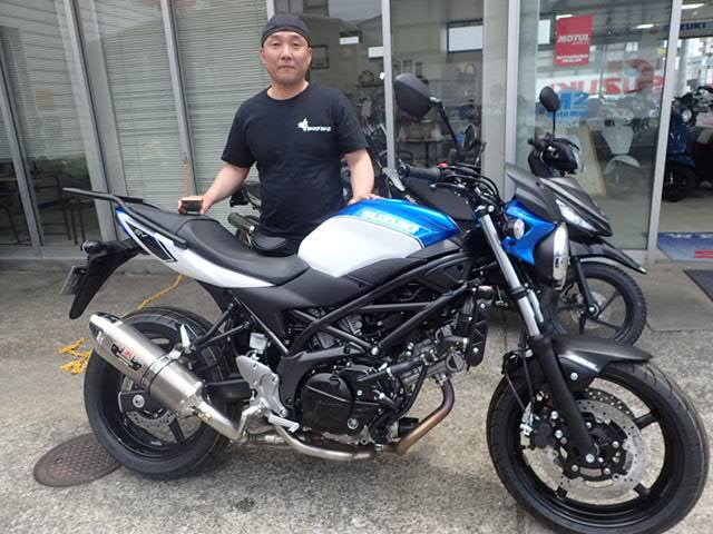 S B - 今日のお客様 SV650ご購入の岡田さん。 私、片木も個人的に 
