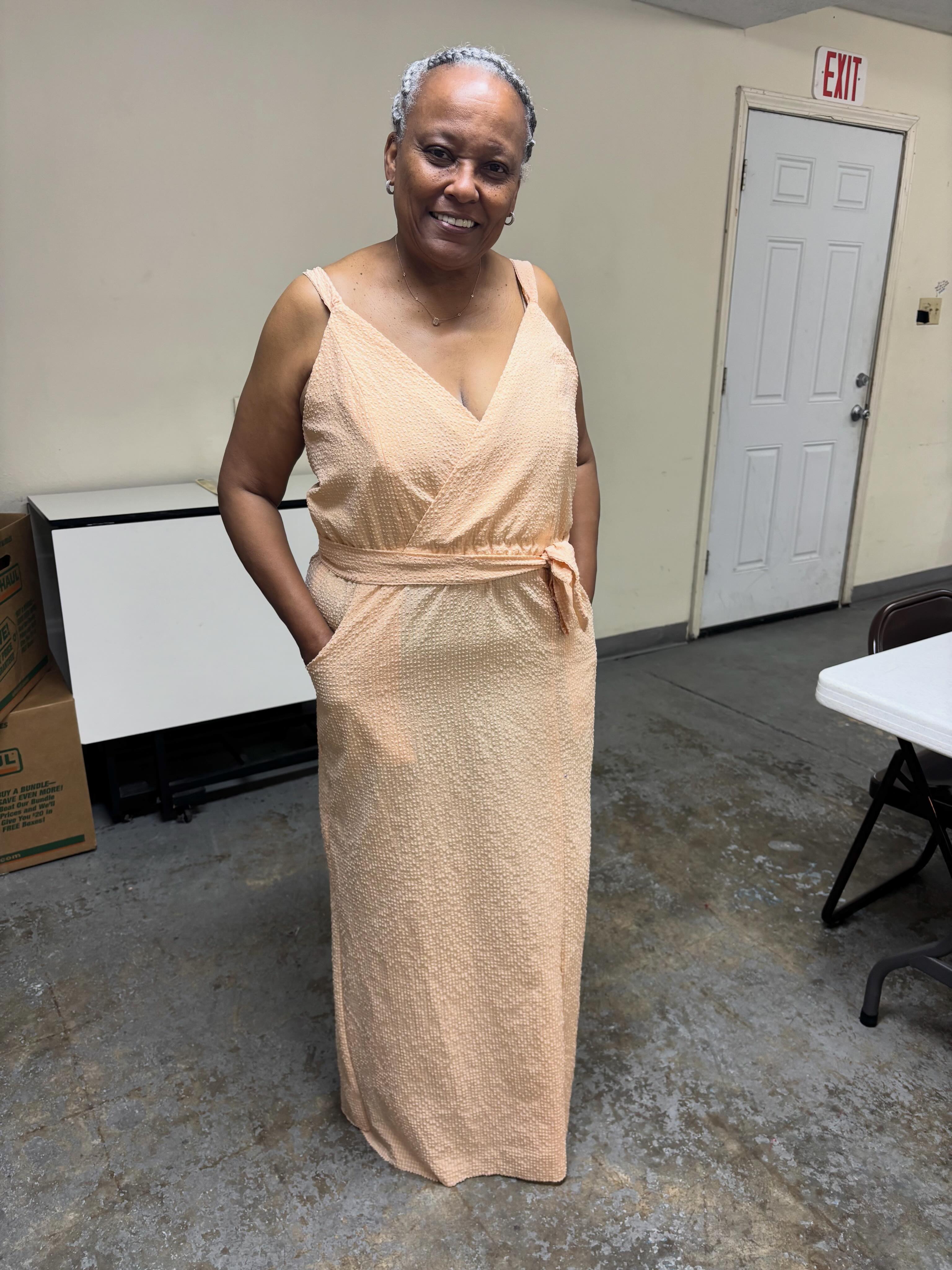 Cookie is getting ready for her cruise with cute summer dresses!