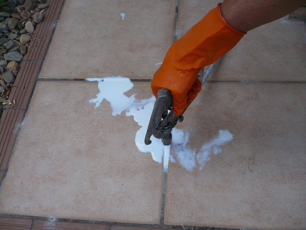 TRIM - Tile, reglue, injection, method | Mackay QLD