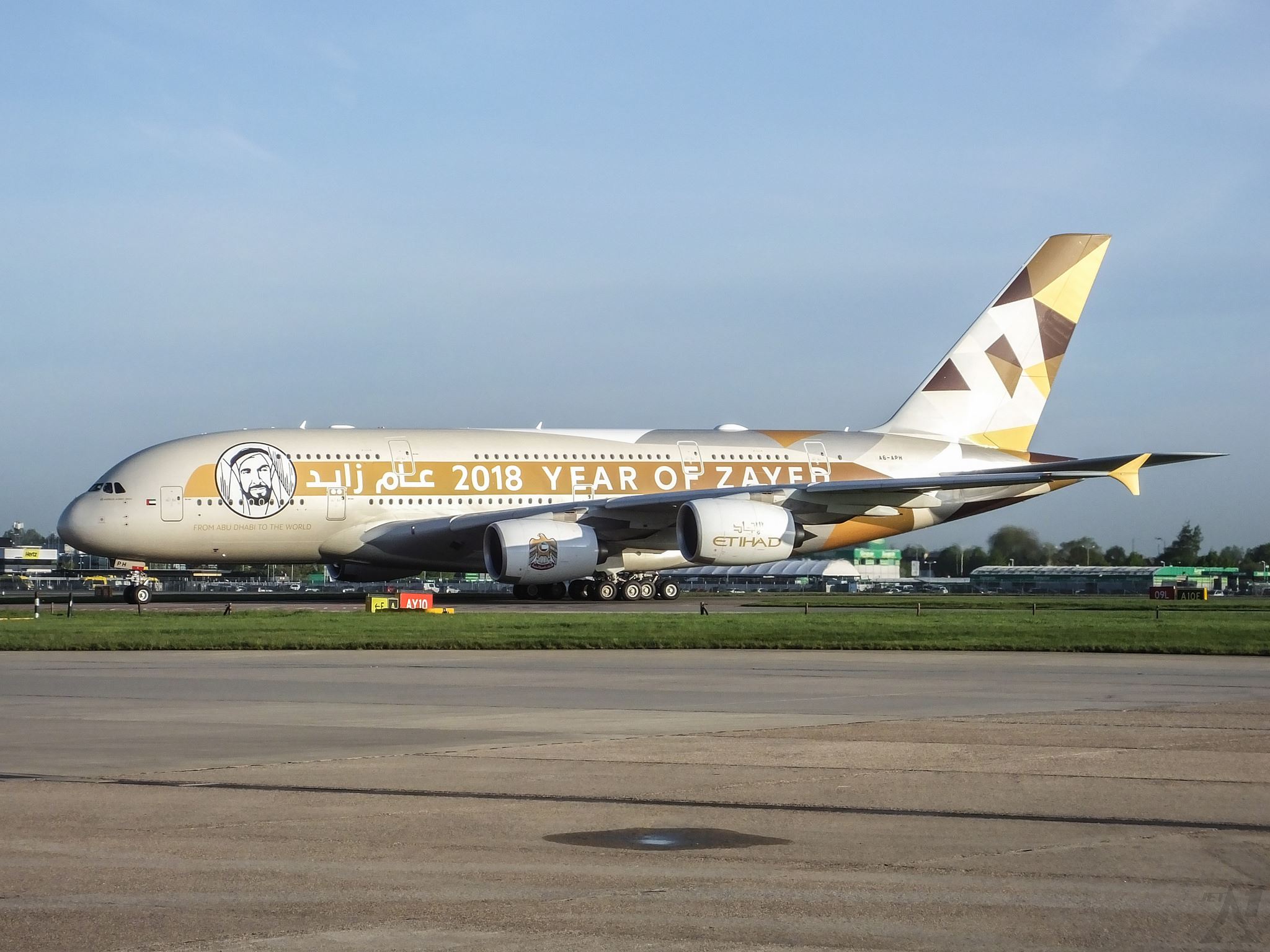 Year of Zayed special scheme - Etihad Airways Airbus A380-861 at