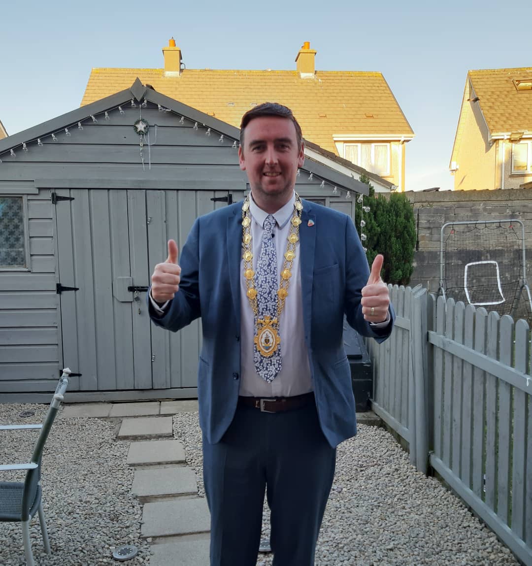 Cllr. - Recording a video to wish the lads at @trainstationgalway the ...