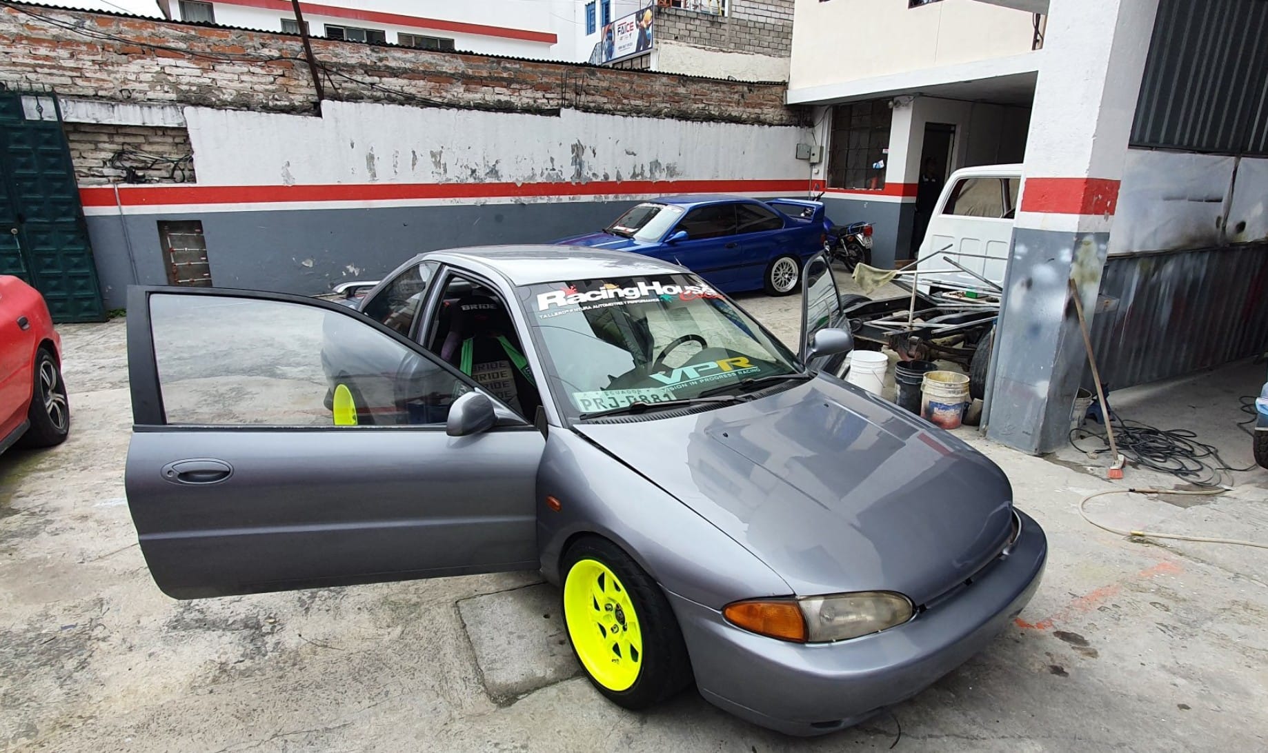 VPR - Uno mas a las calles y pistas ecuatorianas. #HPF...