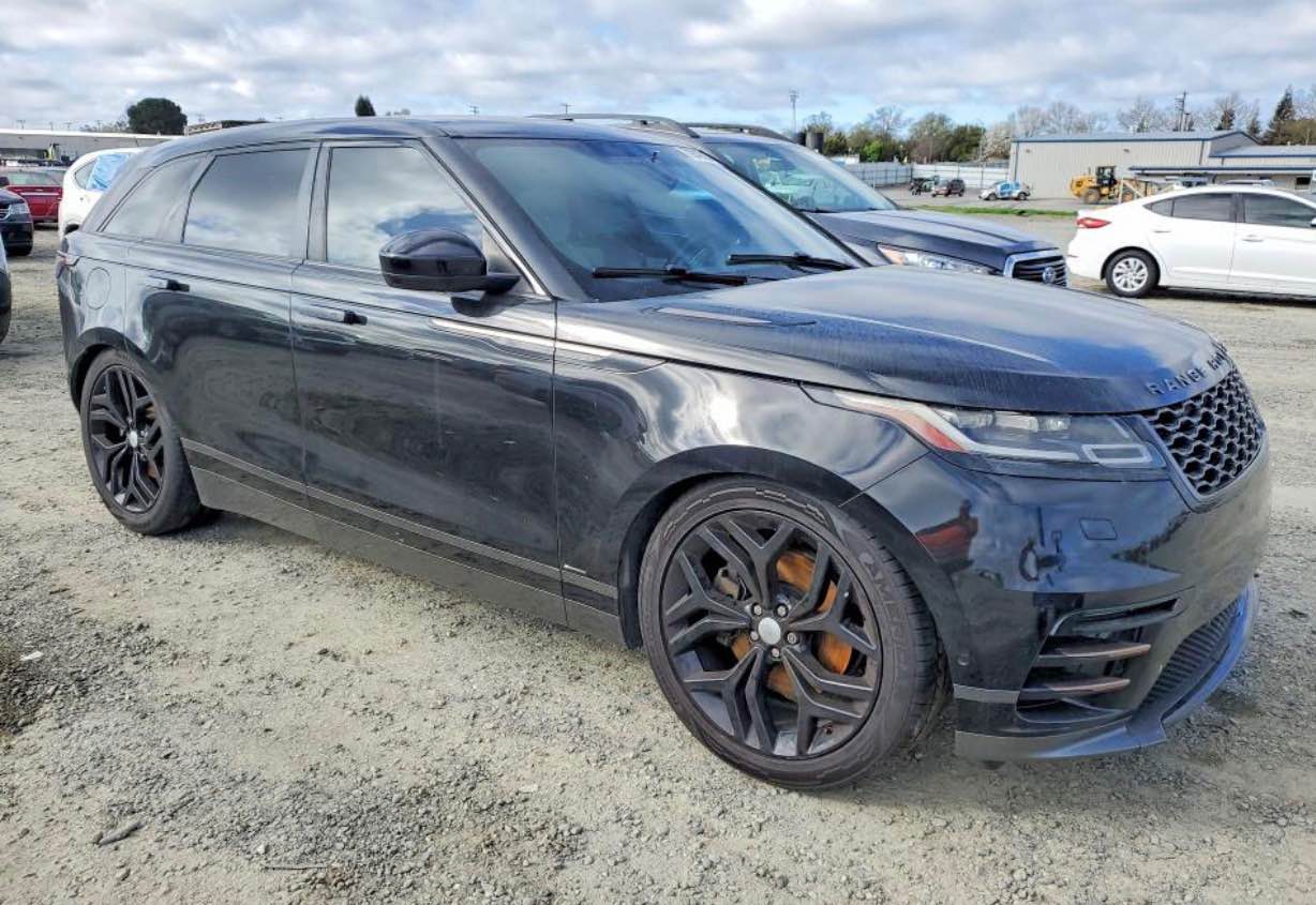 ‎Range rover velar R dynamic se 2019 panoramic full 78981309 السعر ...