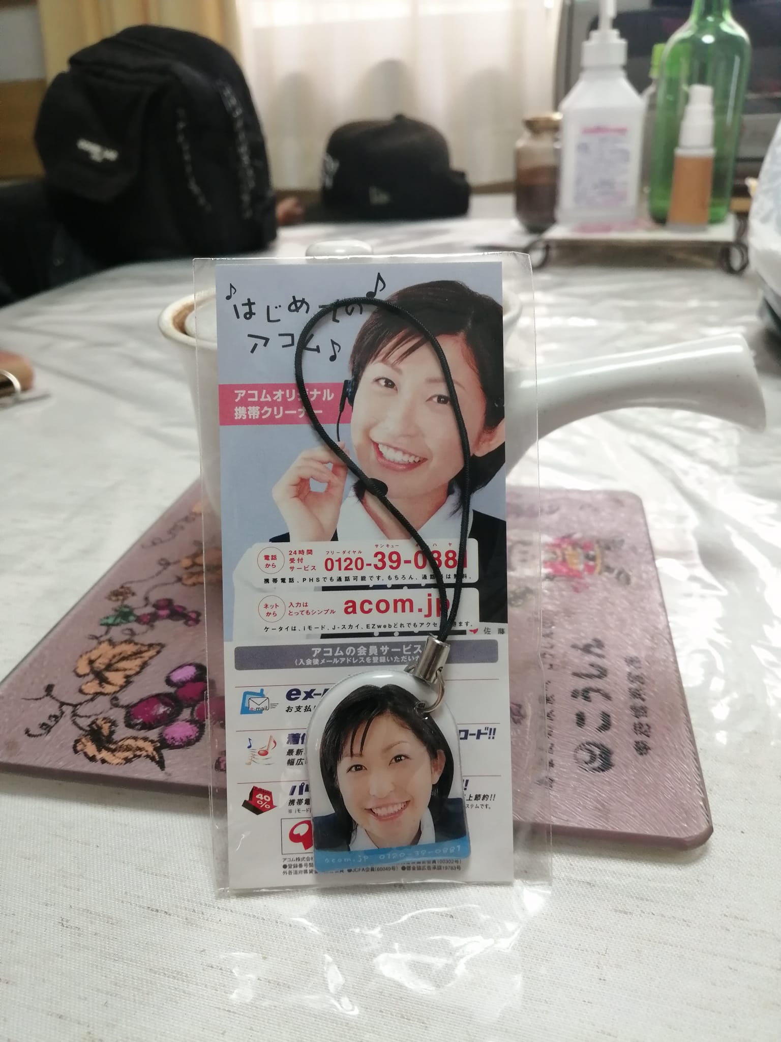 小野真弓さんのサイン入りDVDとアコムのレアな貯金箱です!宝物です!