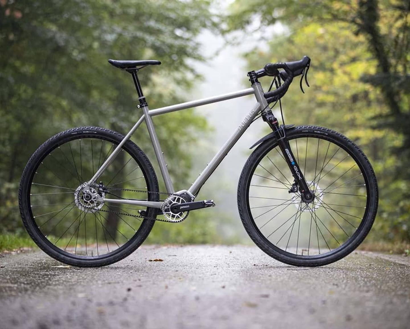 gefederte parallelogramm- sattelstütze by schulz g2 by.schulz G.2 LT XXL Fahrrad 33.9mm / 670mm schwarz: Größe: 33.9mm / 45-65 kg (Soft) Sport & Freizeit Metal Gear Solid 3: H&H Rahmenhöhe:L / 55cm
