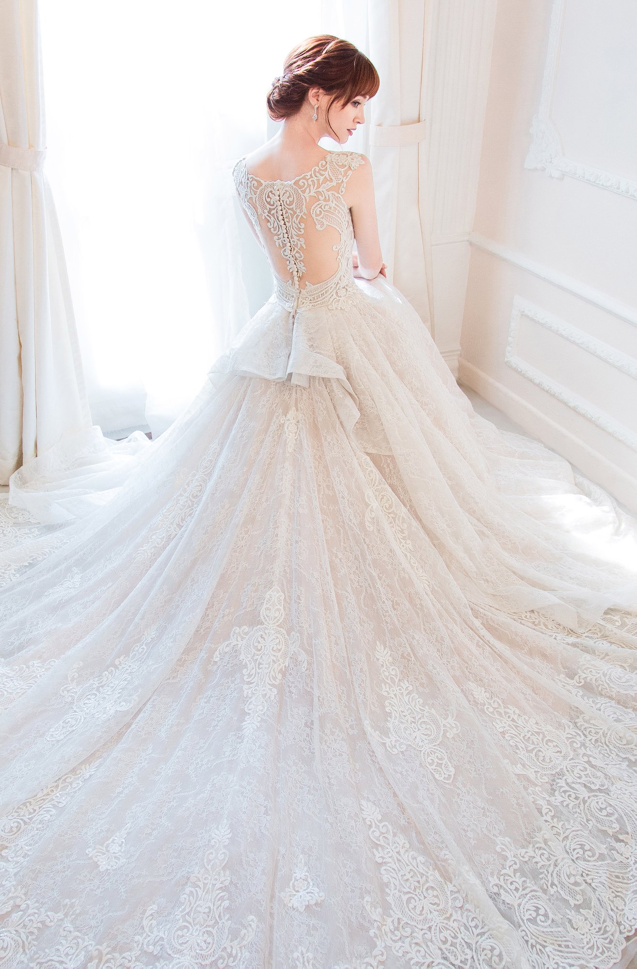 backless wedding dress tumblr Open back dresses are great Source: http://evebun.tumblr .com/post/167218115366/rubys-wedding-dress-everyone-gets-a-wedding ~Ozpin Size:7 The White Dresses Every Neckline:BOAT Wedding inspiration