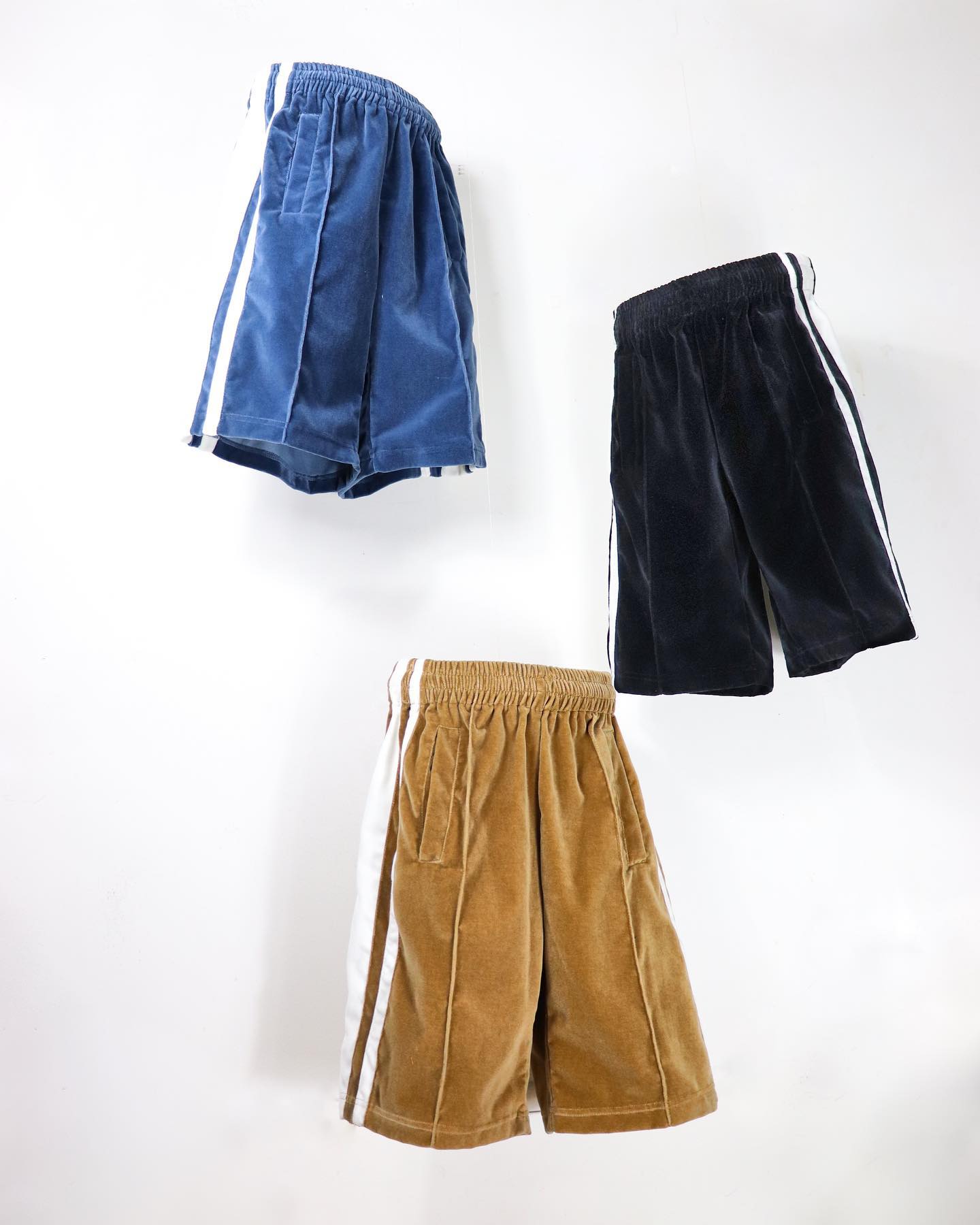 Paradoxe - SHORTS AVAILABLE ON 22/07 5:30PM (FR) www.paradoxeparis 