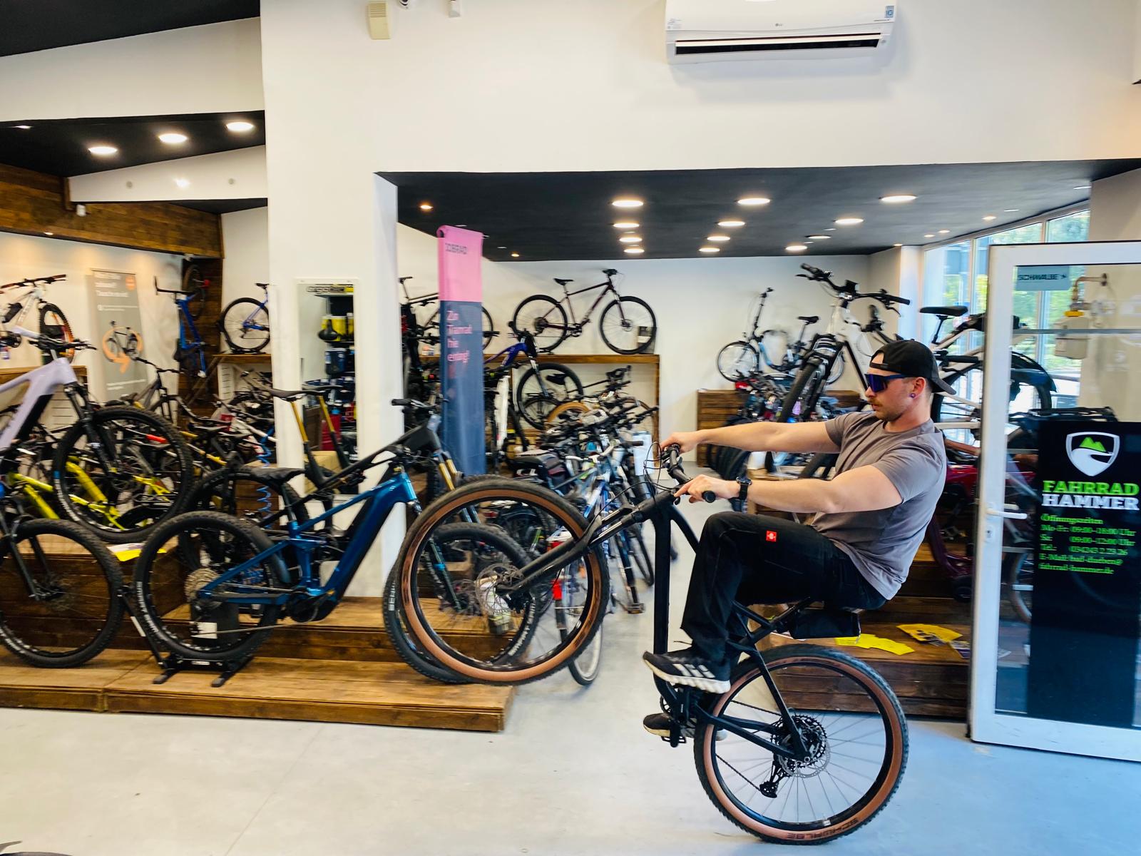 mtb sattel ohne schmerzen Satteln Sie Ihr Fahrrad mit dem neuen SellOttO-II-H28 RELAX - Fahrradsattel breit und bequem xxl Herren Damen Frauen mit Gel für Stadt Experience Ghillie Suits in Category:Fahrradhandschuhe_29g (pro Handschuh) Include stakes?:No