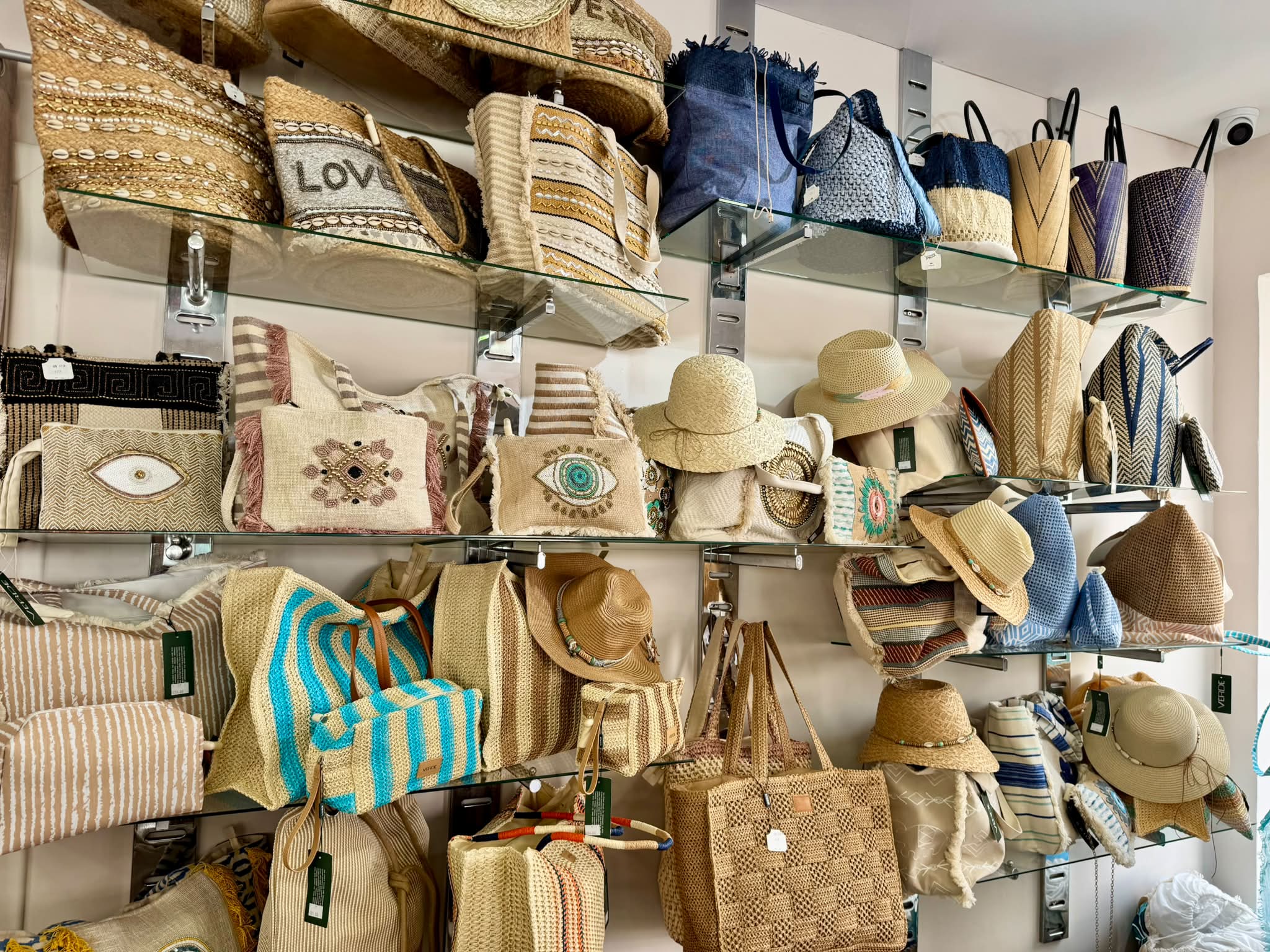 Kyzims Accessories | Mosta