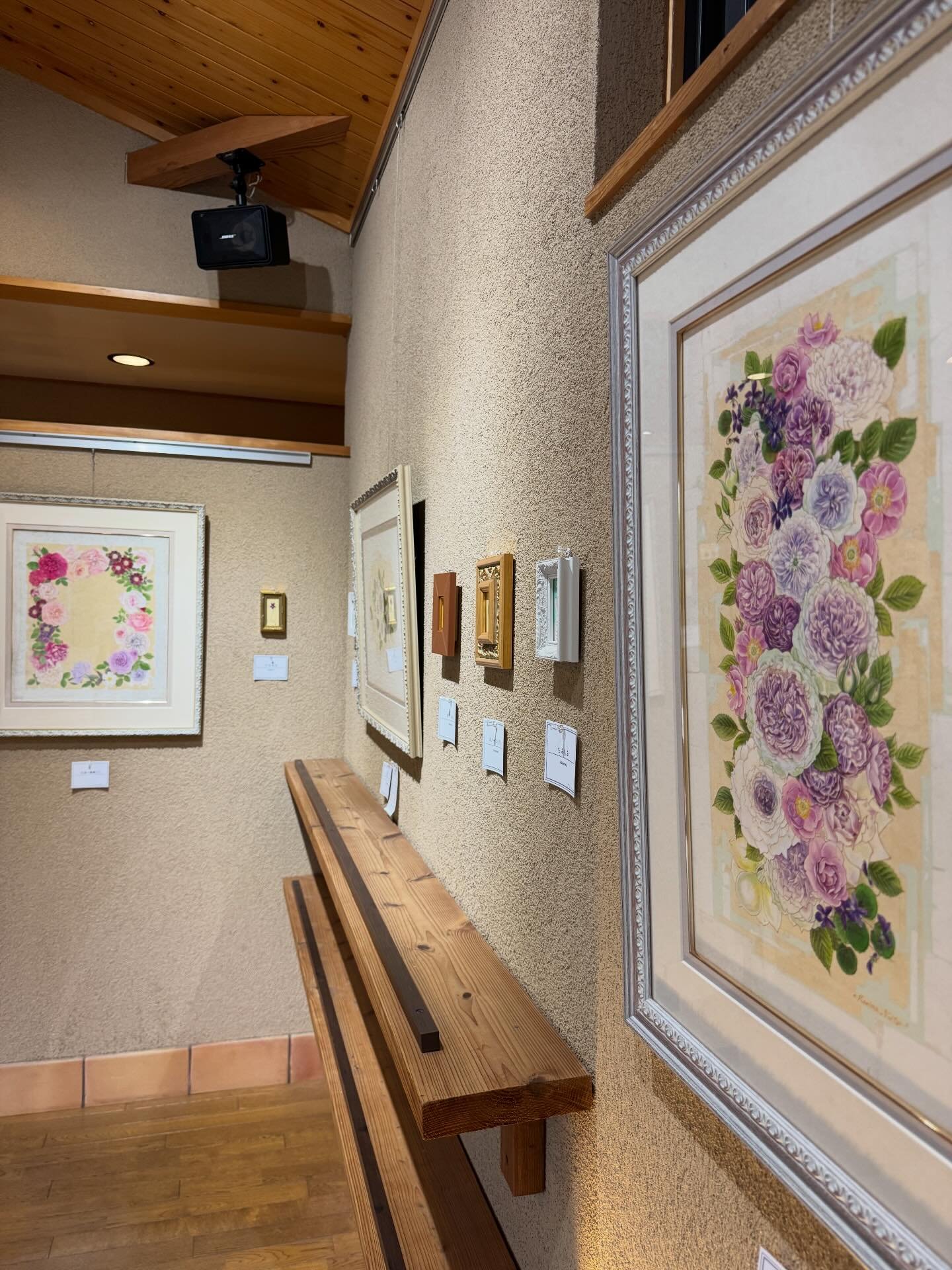 只今、花遊庭 ここはな で開催いただいている 内藤マリナさんの個展