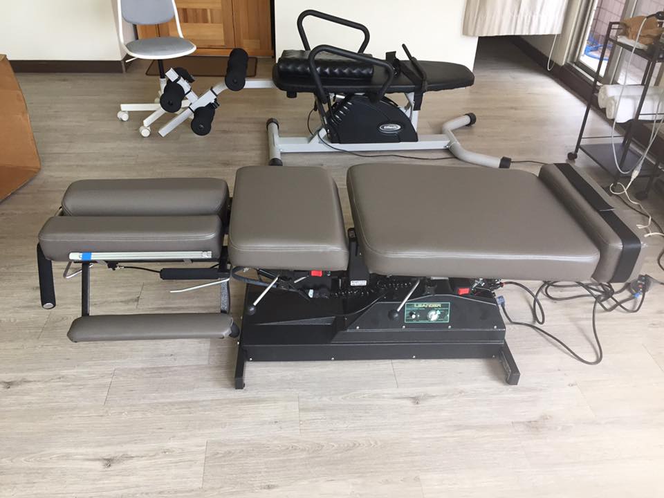 LEANDER LT950 電動升降擺腰頓壓床... - Chiropractic Equipment 美國脊醫用品 | Facebook