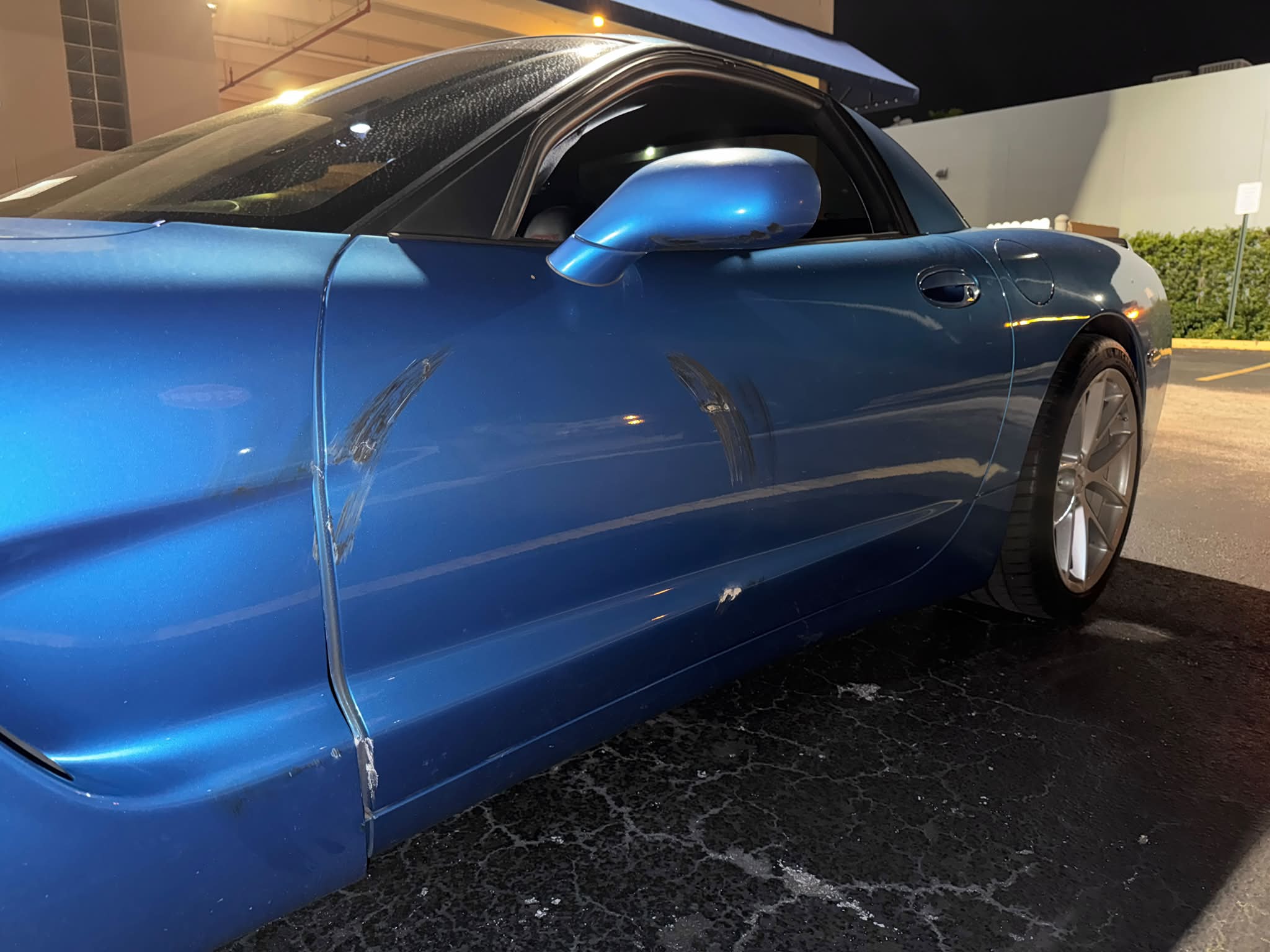 Nassau blue FRC down 😭 Think it's a total loss? Driver door