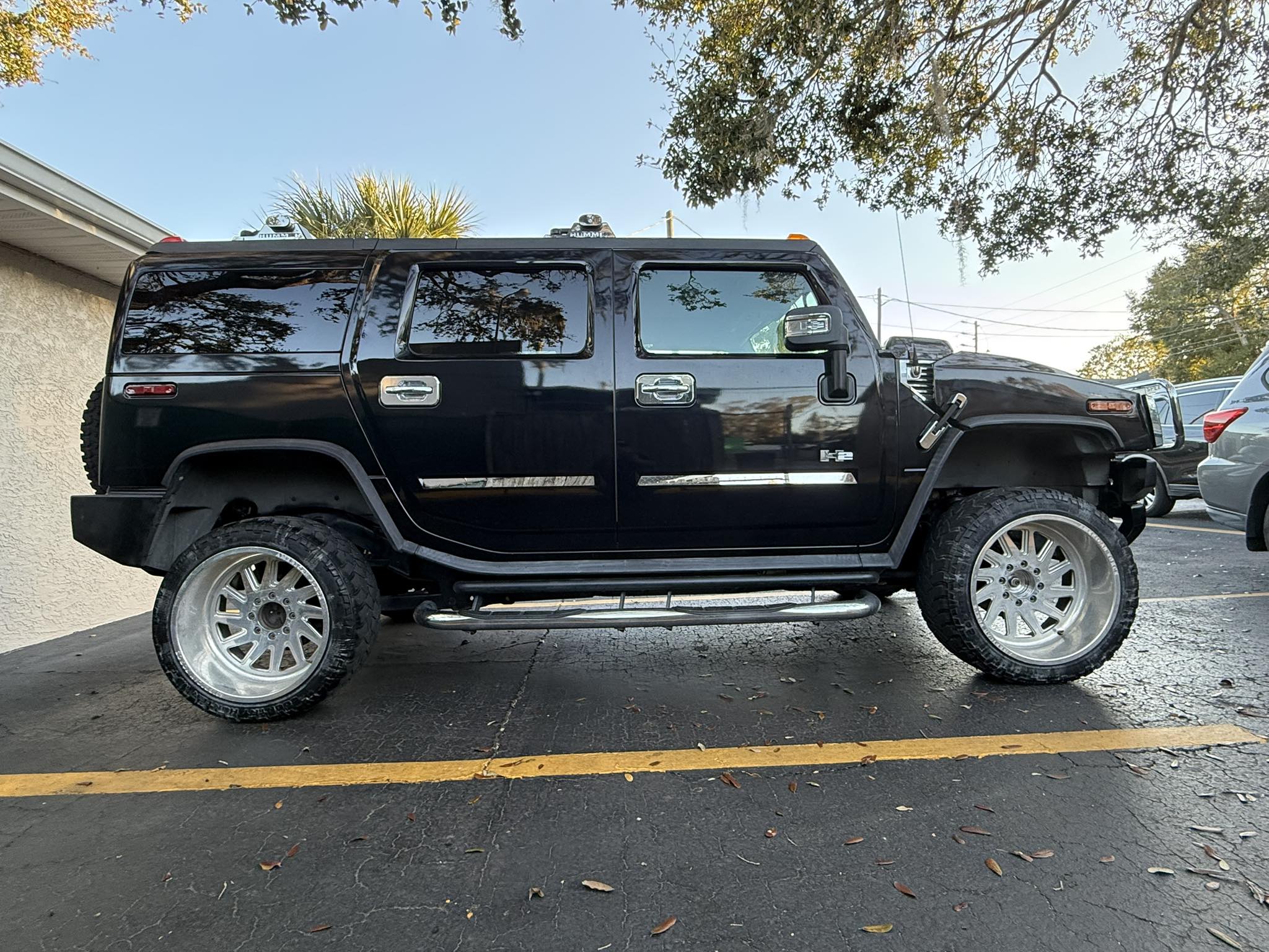 37-13.5-22 tires setup on hummer ev