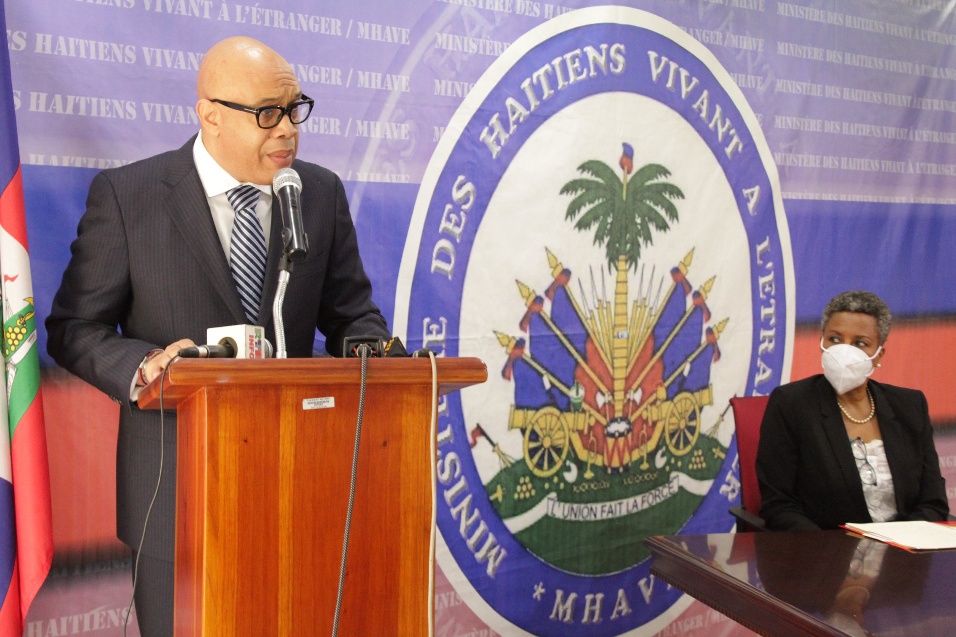 Instal... - Ministère des Haïtiens Vivant à l'Étranger - MHAVE
