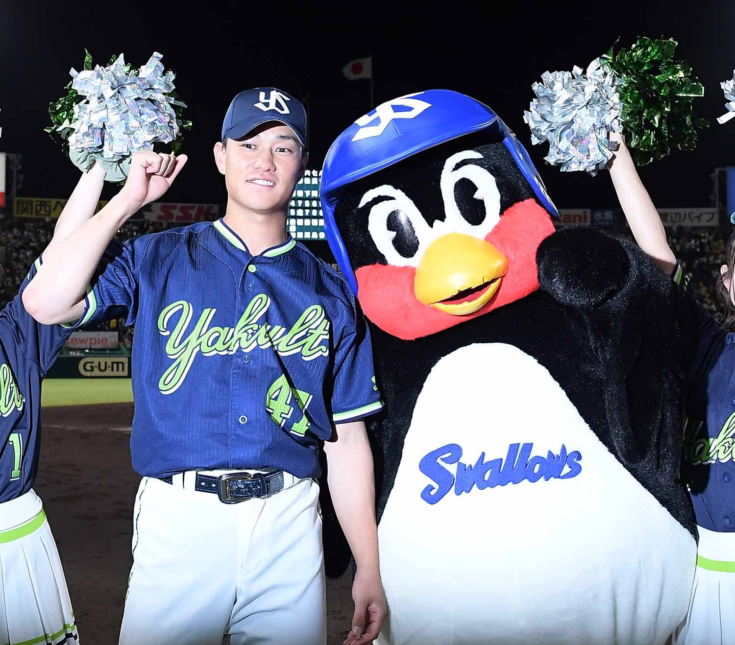 東京ヤクルトスワローズ - 東京ヤクルトスワローズ added a new photo.