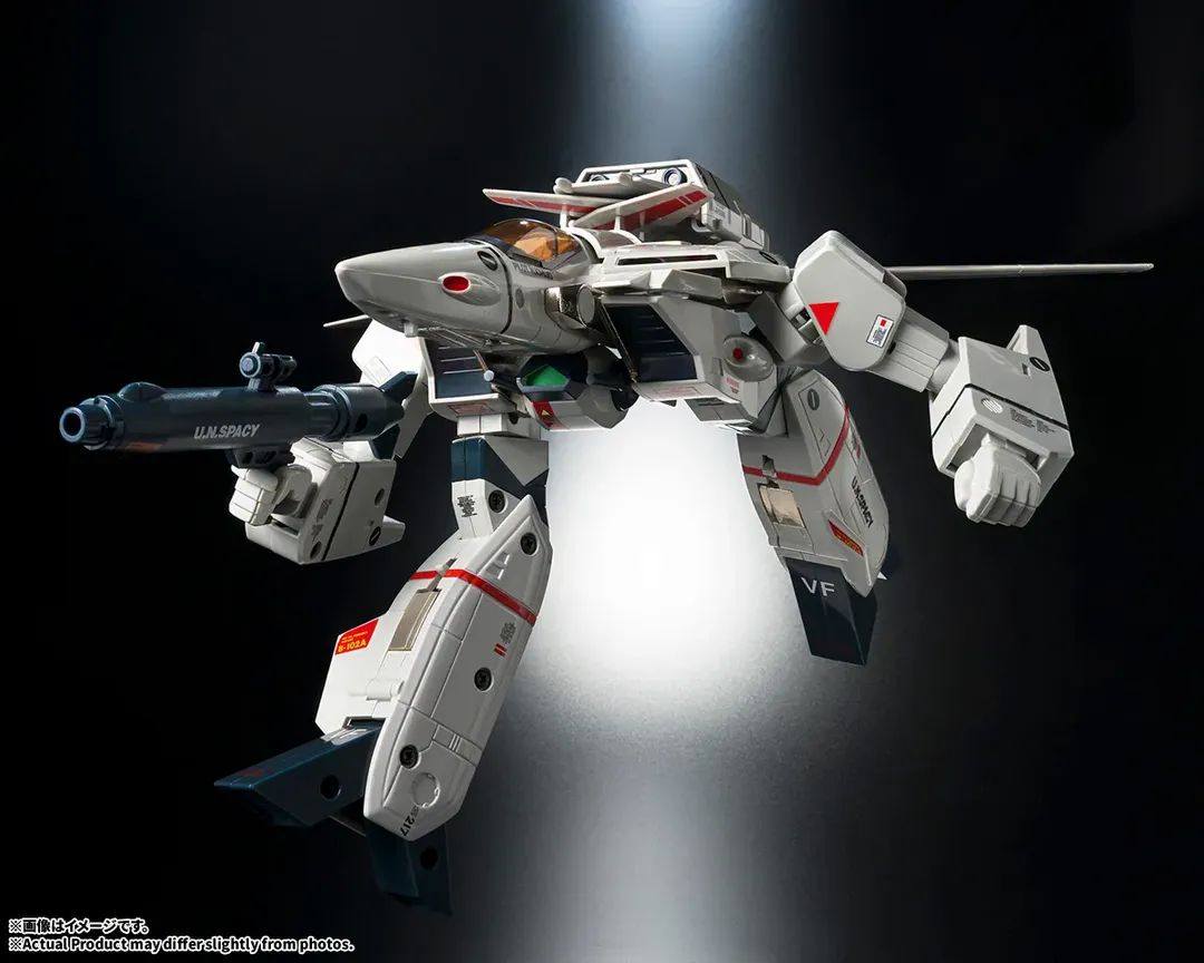 Oh my! BANDAI Origin of Valkyrie VF-1J Valkryrie 45th Anniversary