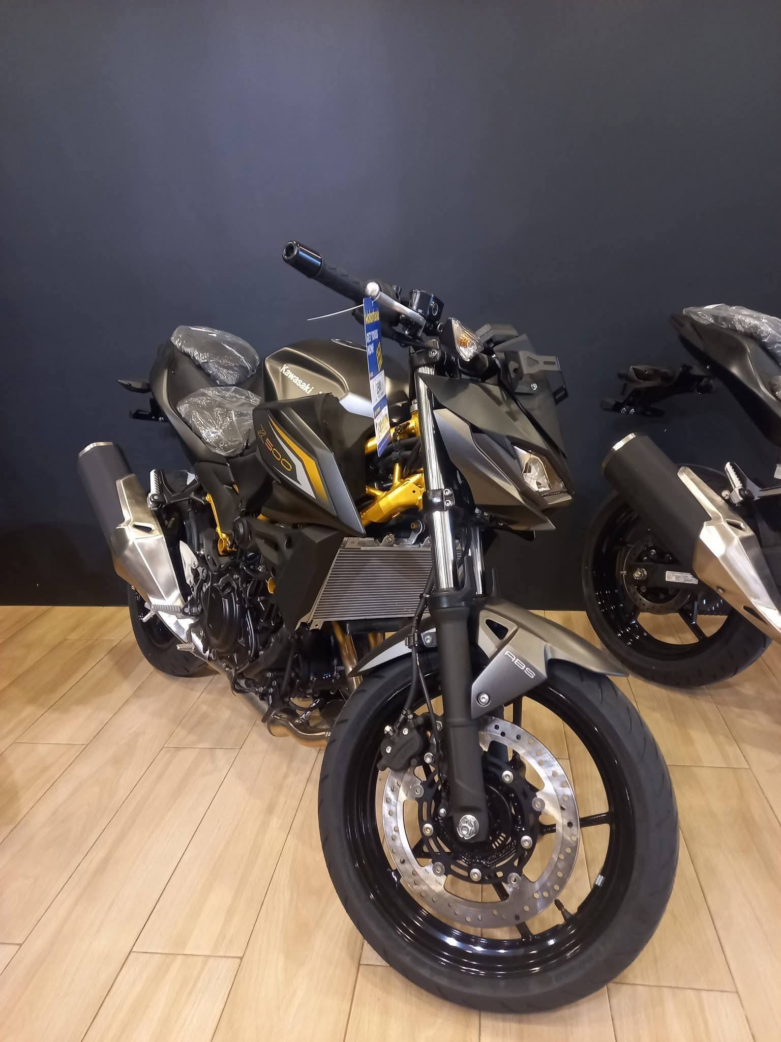 Looking for BIG Bikes? 💚🖤 kawasaki🩵🤍 We accept ✓Cash ✓Bank