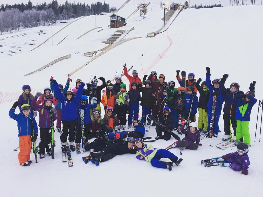 Hovedlandsrennet - YEAH 🙌🏼🙌🏼 skiglade unger fra 3 til 19 år med like ...