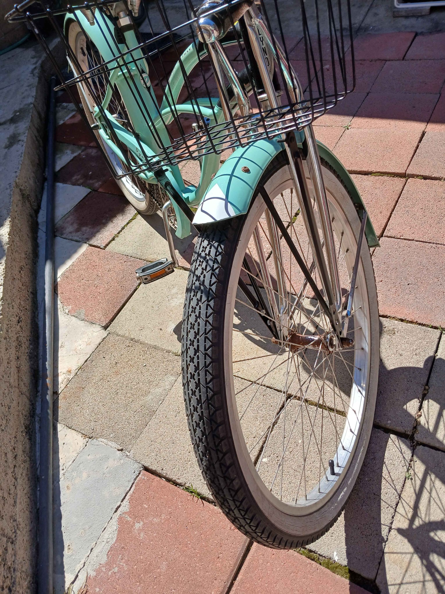 26 inches Dyno Glide Deluxe Beach Cruiser - Bicycles - Westminster ...