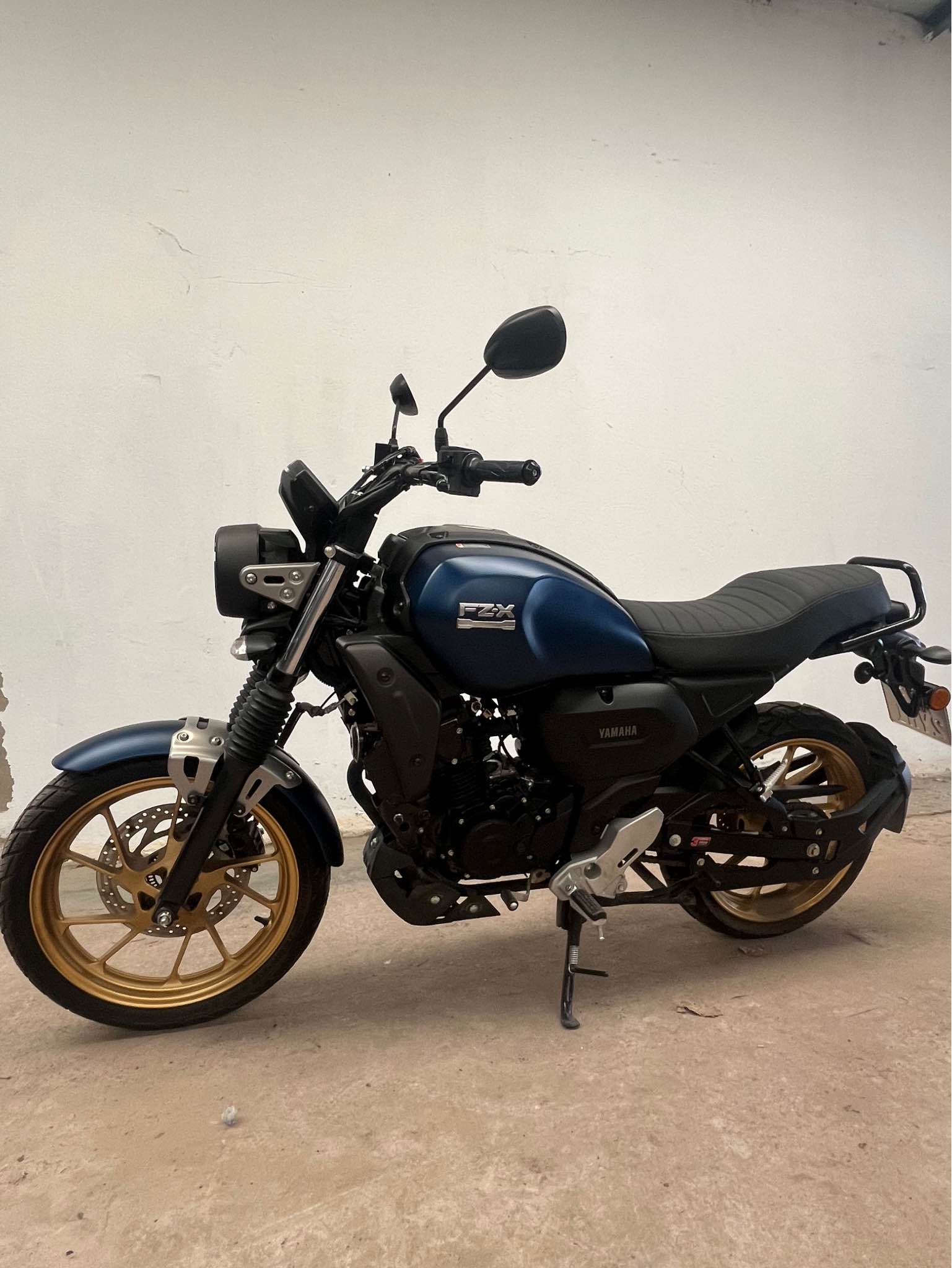 🔥 YAMAHA FZX 150 – AZUL MATE – 5.100 KM - Motorcycles & Scooters ...