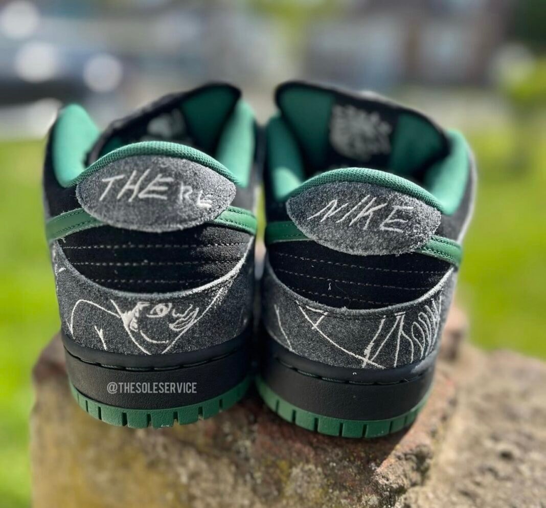 Nike SB Dunk Low Pro J Pack Pine Green Mens“ 💚🖤 ค่าตัว 1,790 บาท