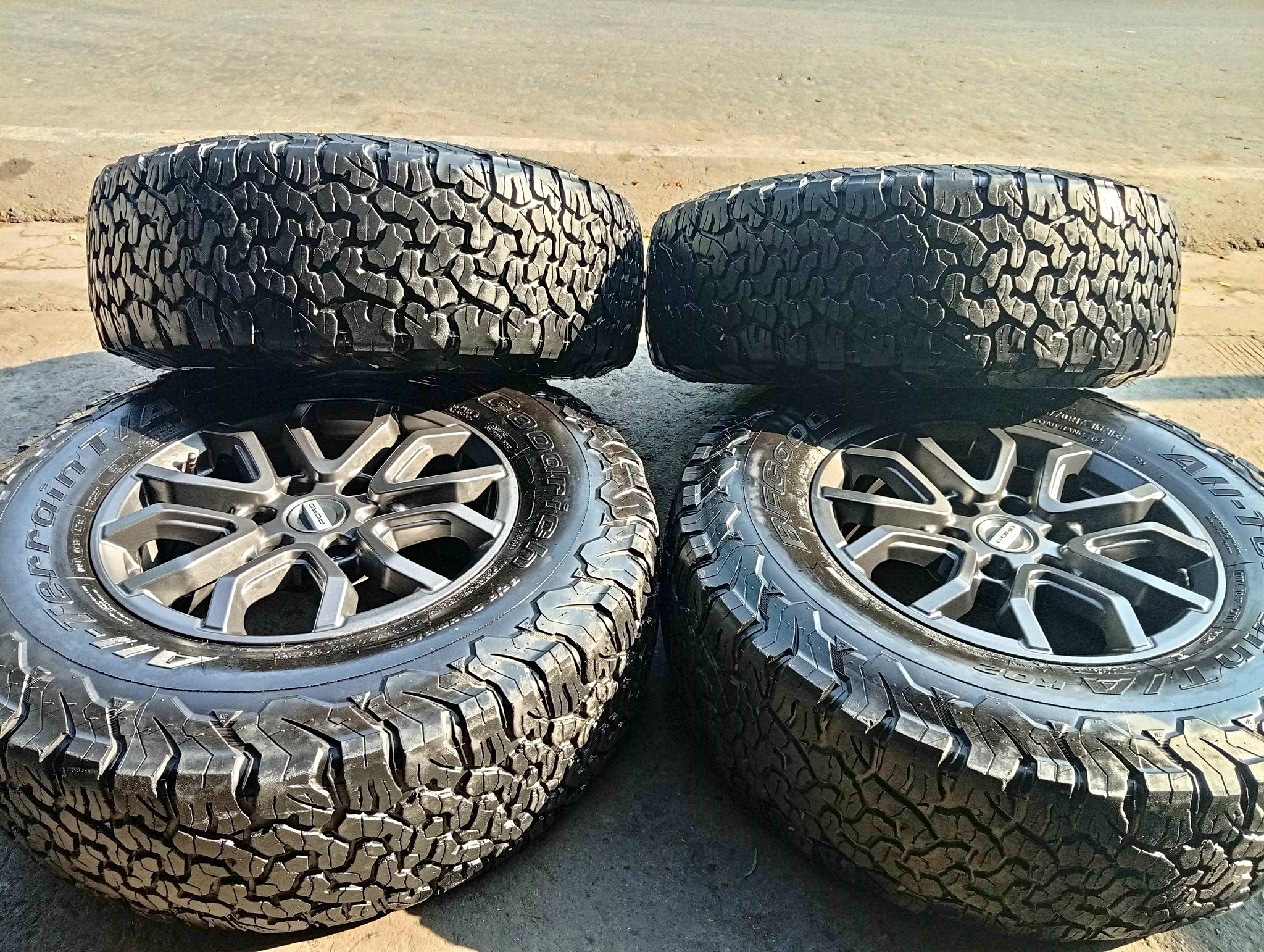 FS!! 285/70/17 Mags and tires Ford Ranger Raptor Gen.2 90% Bfgoodrich ...