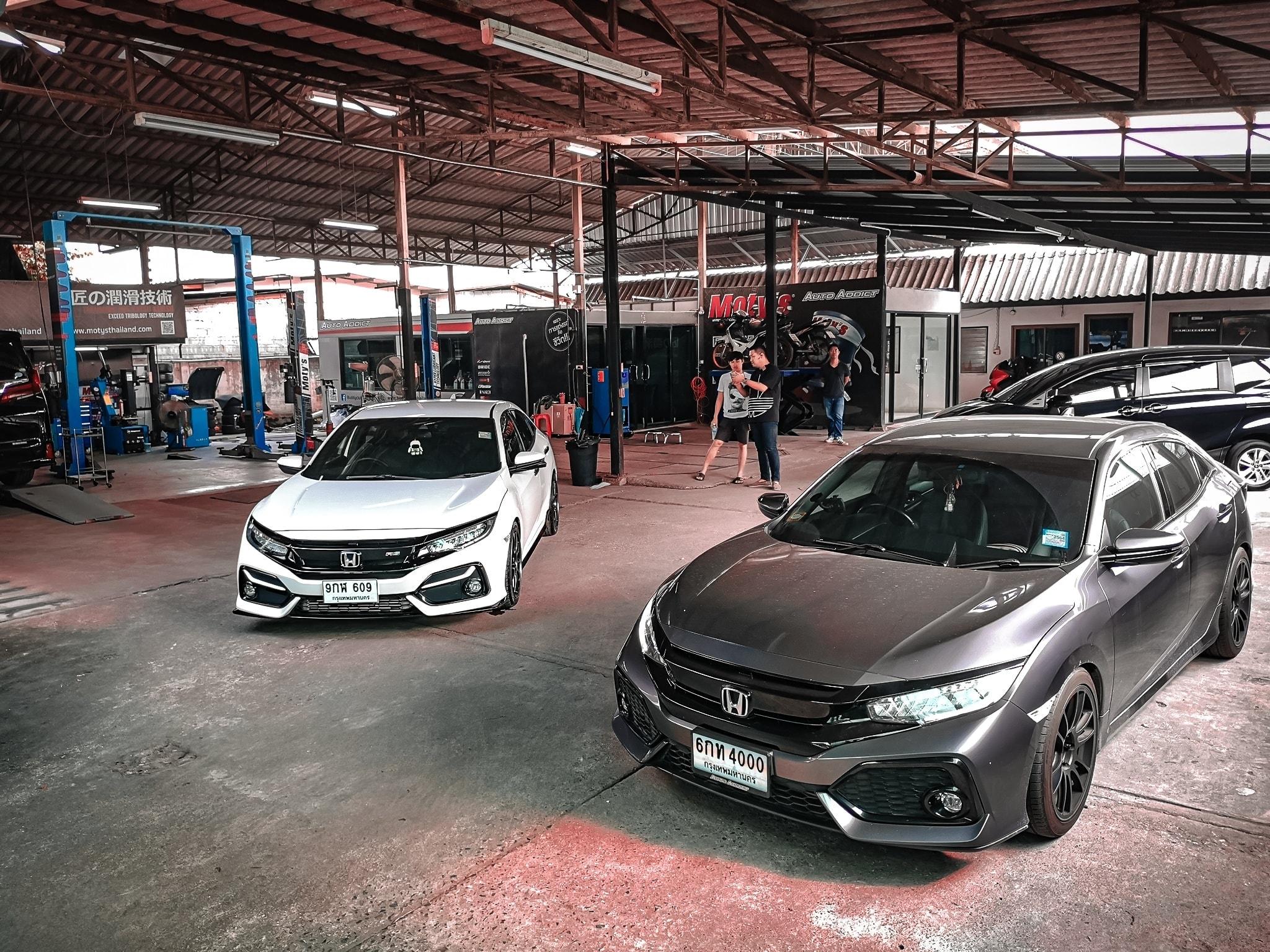 Auto Addict Thailand - เที่ยงๆคิวว่างนะครับ สอบถามนัดคิวได้ครับ ...