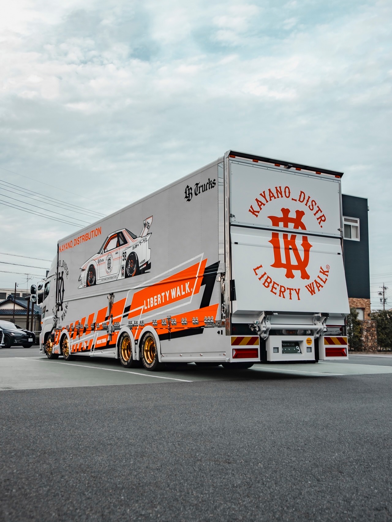 LIBERTY WALK®︎ LB-TRUCKS HINO PROFIA New Design 🆕🟧 Car for 有限