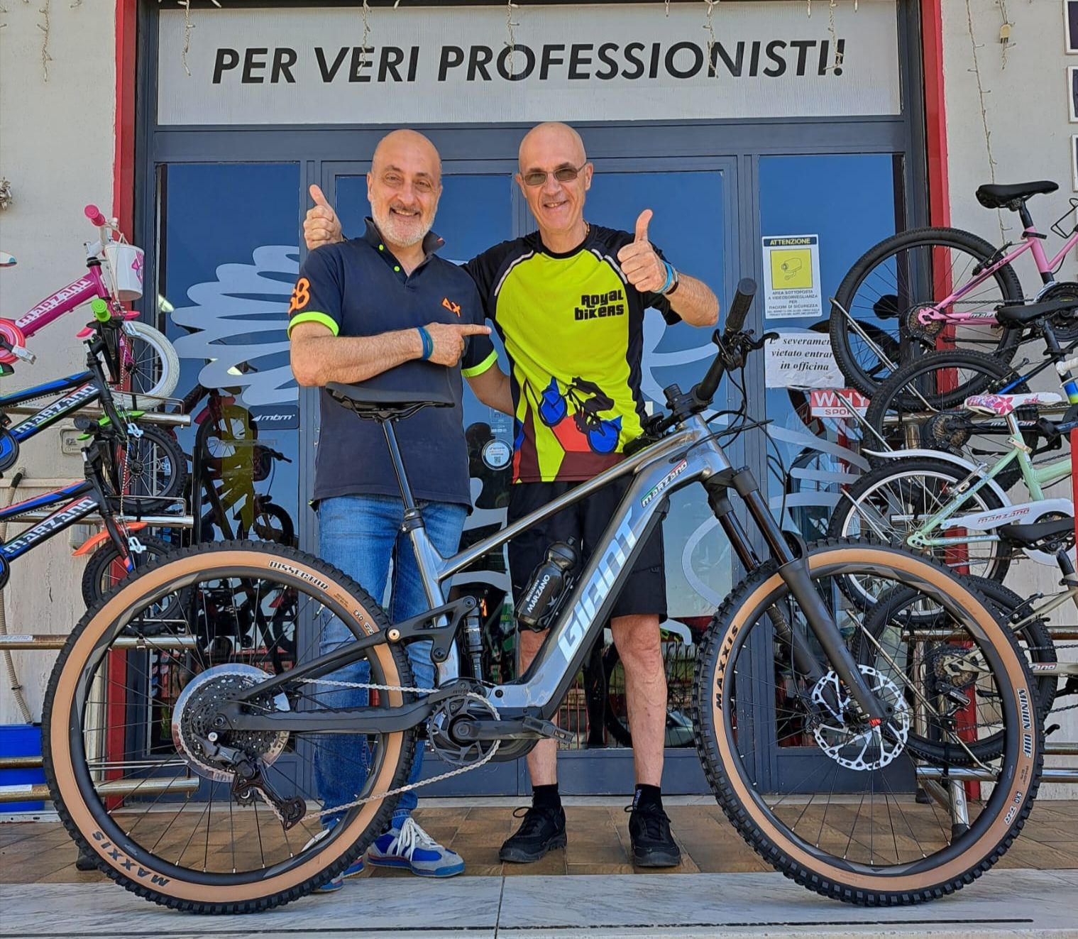 giant bicycles italy Propel Advanced Pro 1 Di2  Novo Cicli Blue crush  This week