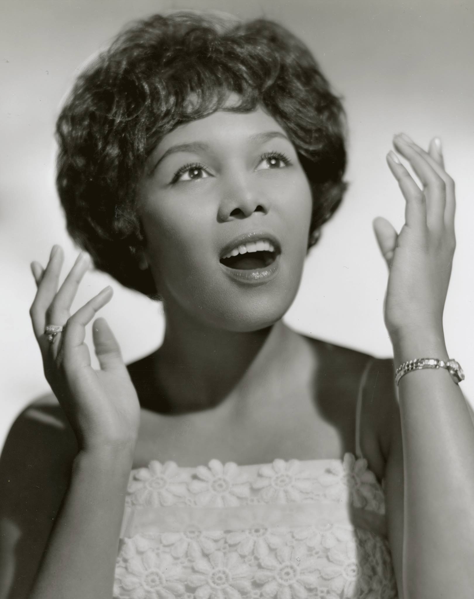 Dee Dee Sharp