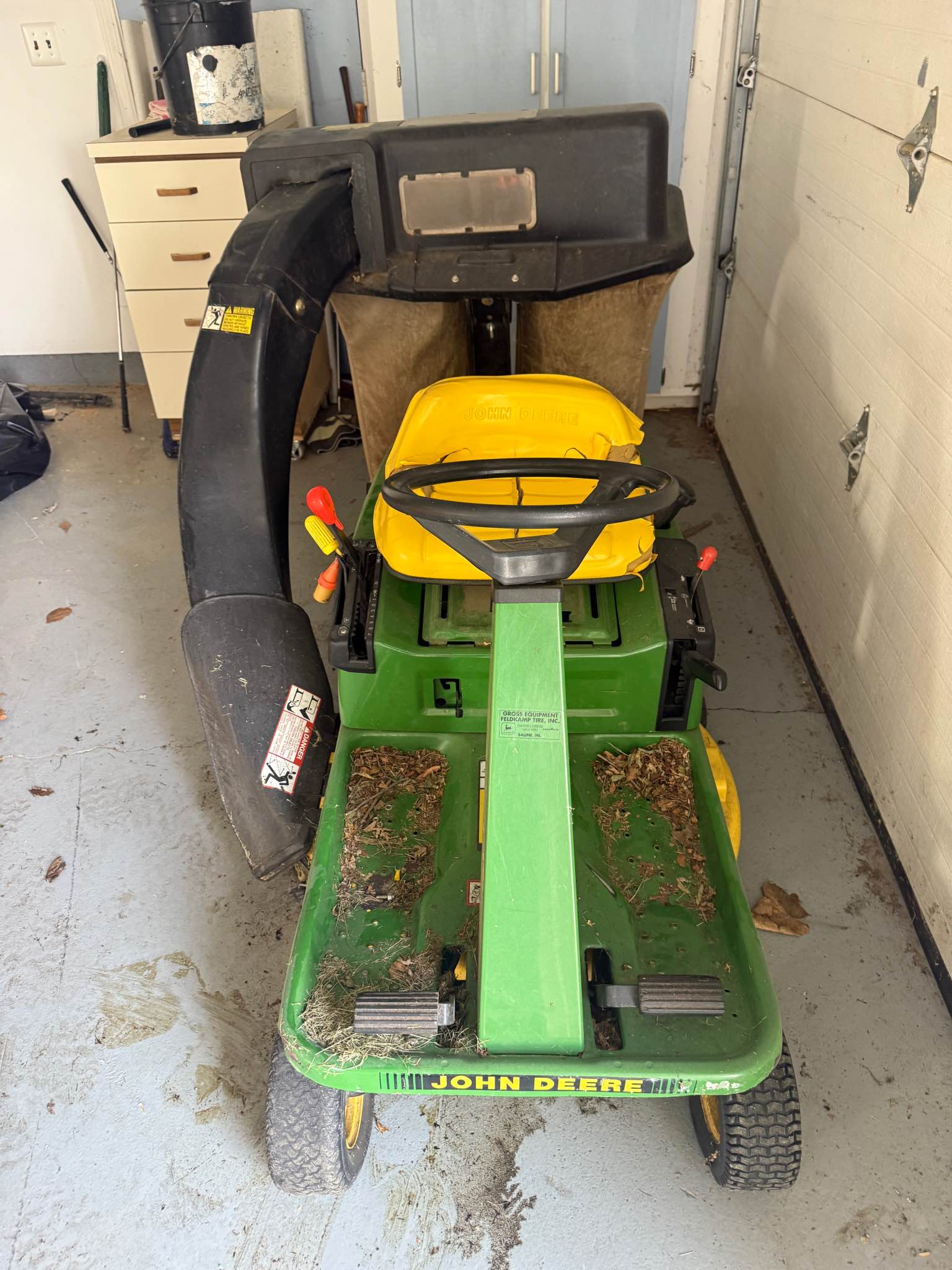 John Deere RX75 rear-engine riding lawn mower. - Lawn Mowers ...