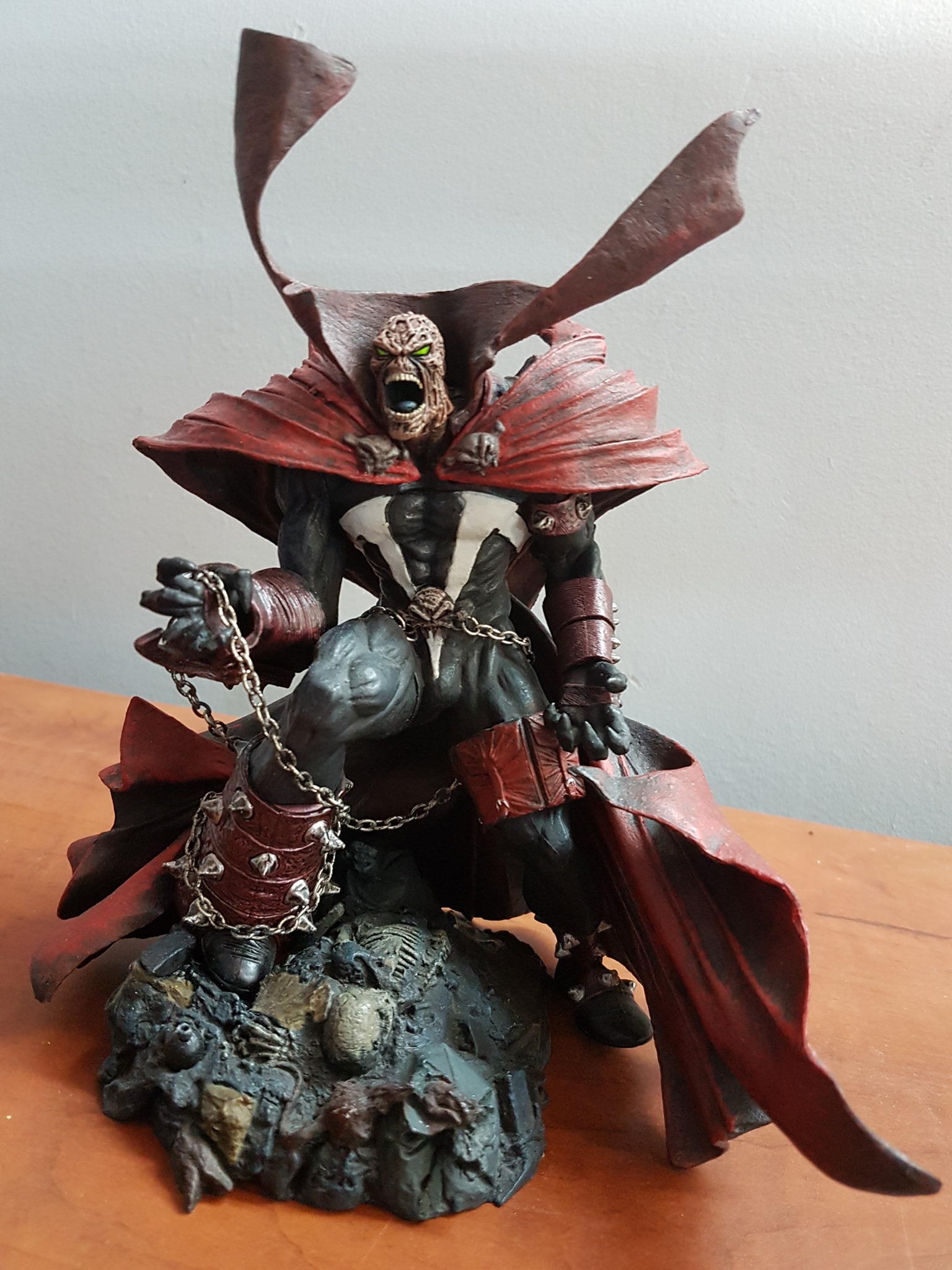 Spawn figure with catalogue insert