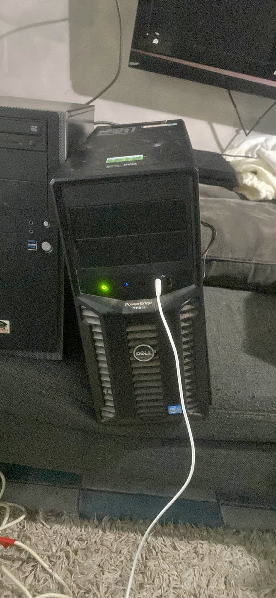 Computer Servers for sale in Melbourne, Victoria, Australia | Facebook ...