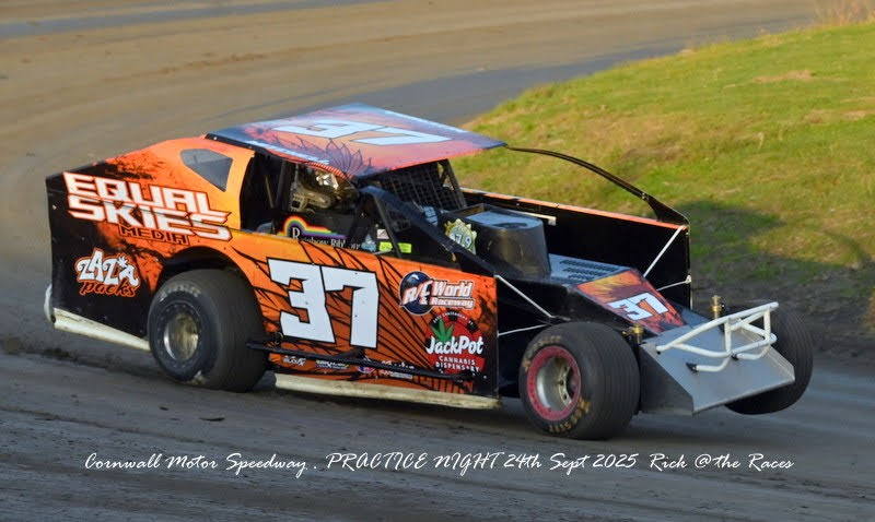 Darryl Mitchell Racing