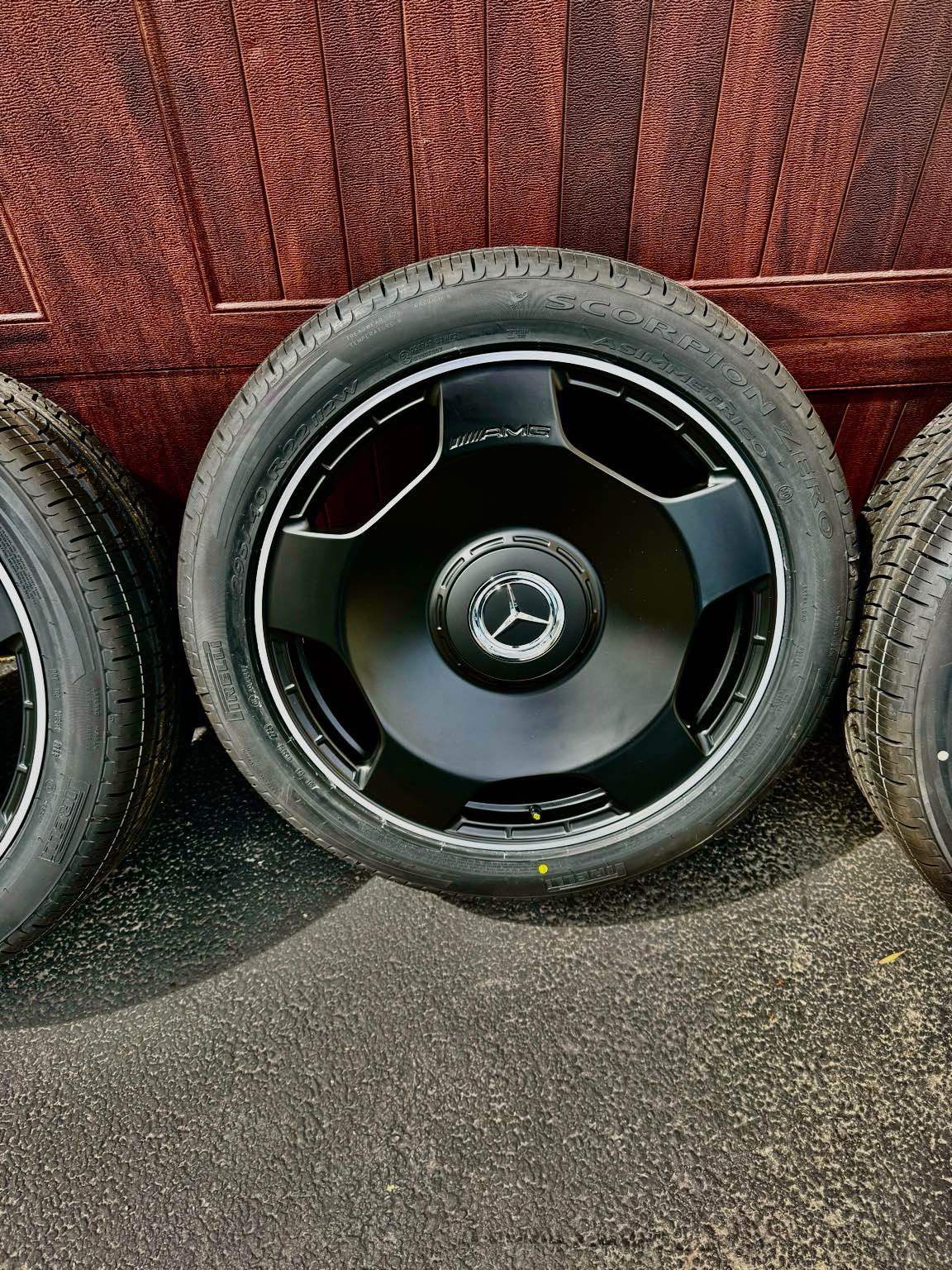 OEM Mercedes AMG monoblock wheel set from a G-Wagon 22” wheels - Car ...