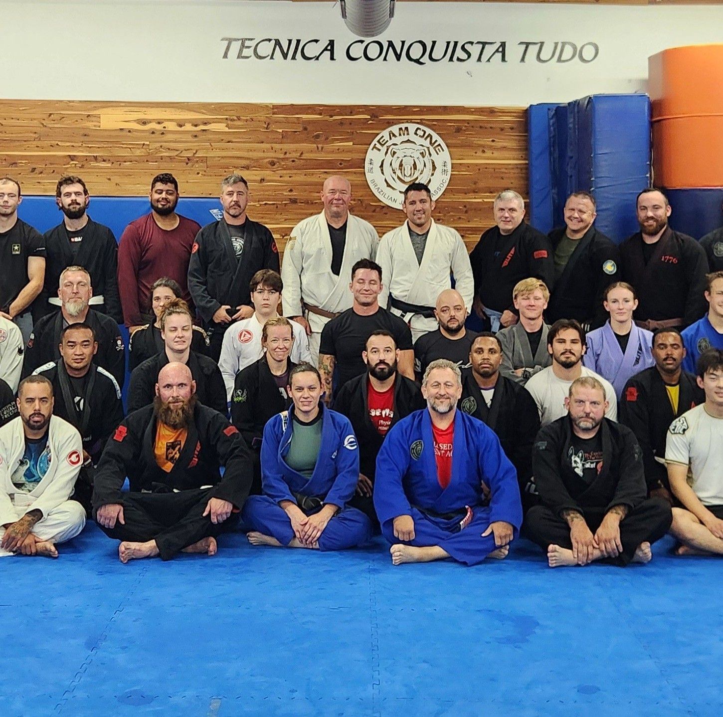 Matt McNeil nails the triangle armlock in his first match! Just how we ...